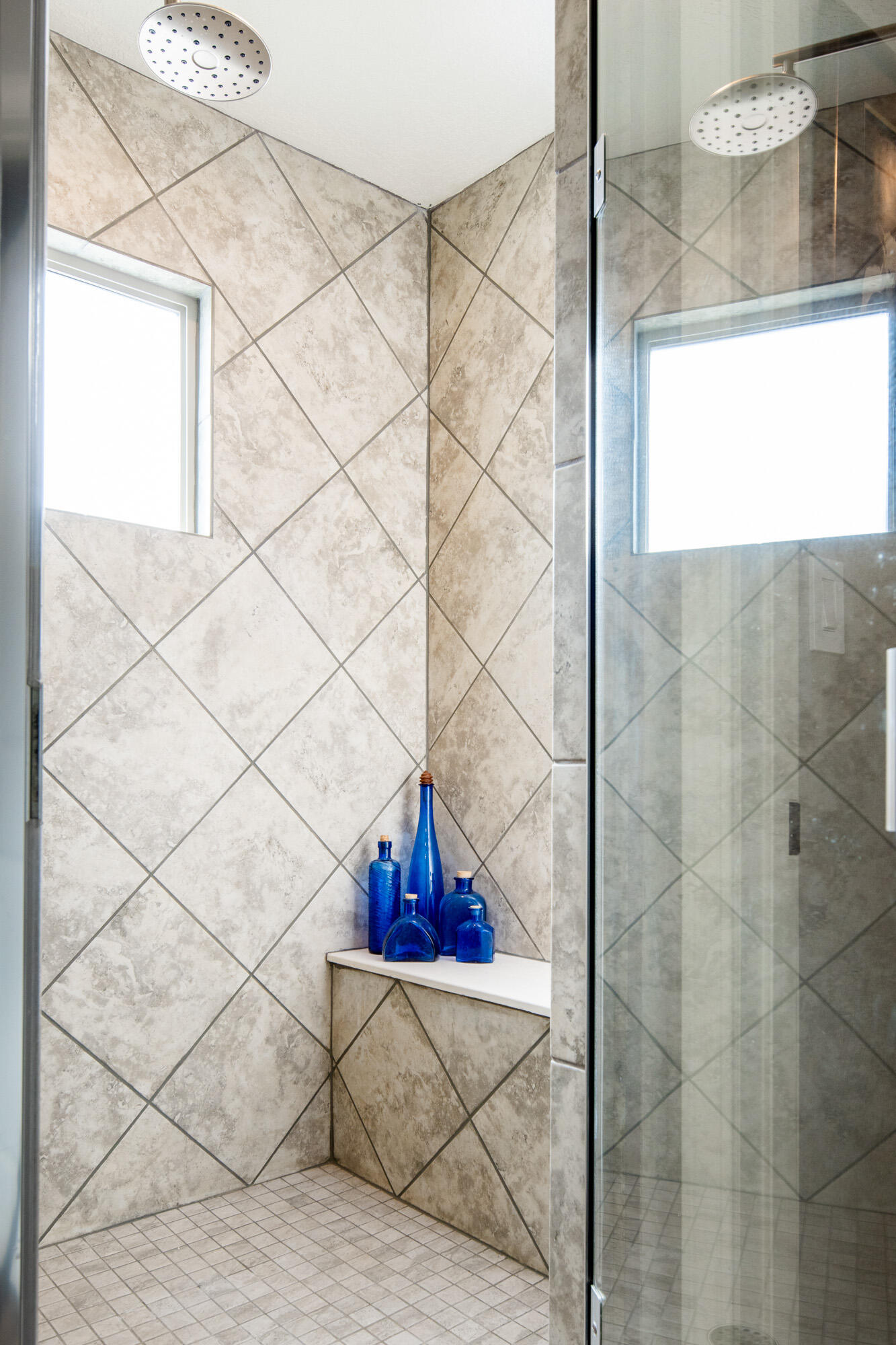 1978 CASTLE PEAK Loop NE