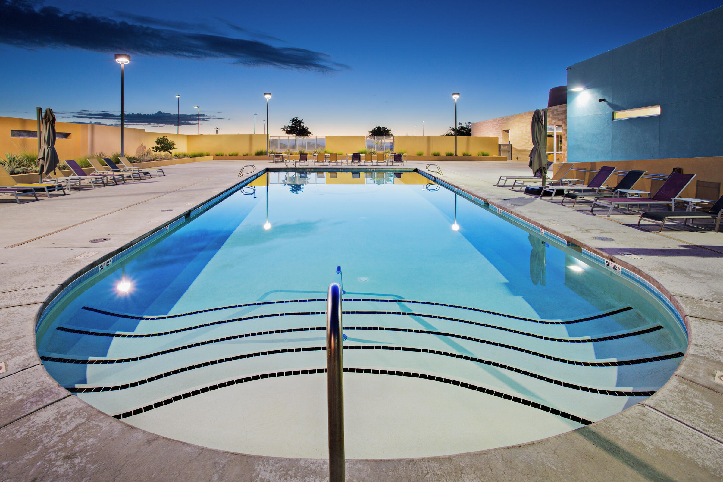 1978 CASTLE PEAK Loop NE