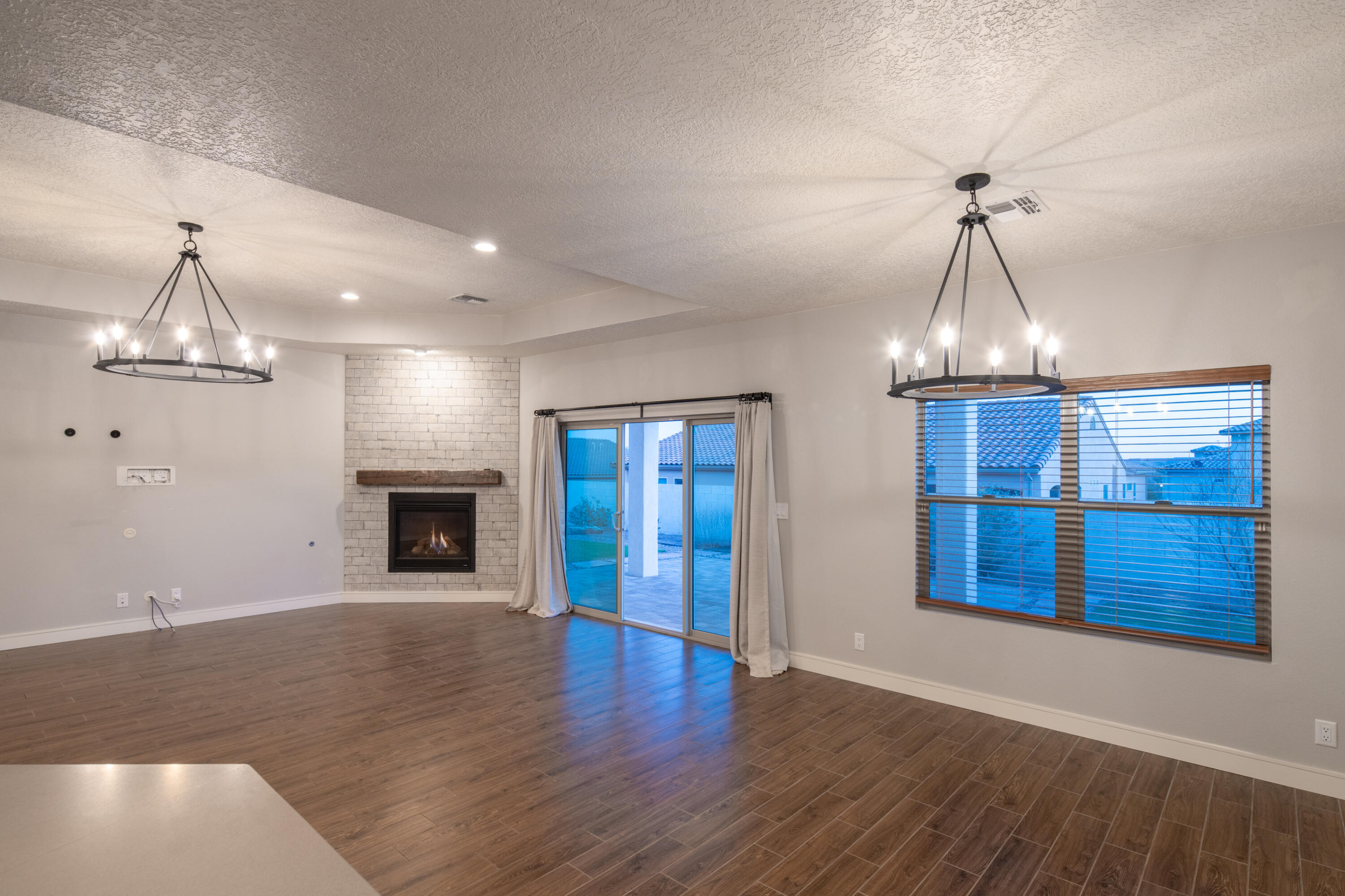 1978 CASTLE PEAK Loop NE