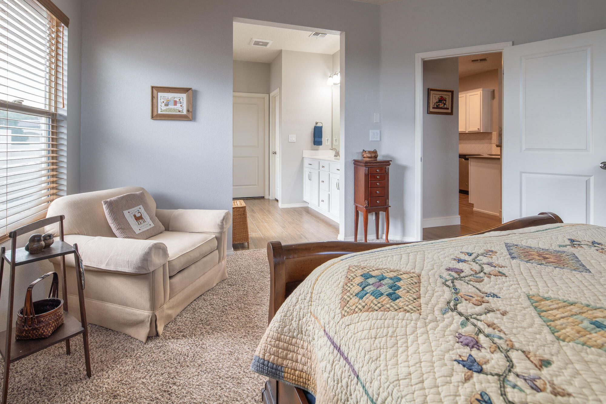 1978 CASTLE PEAK Loop NE