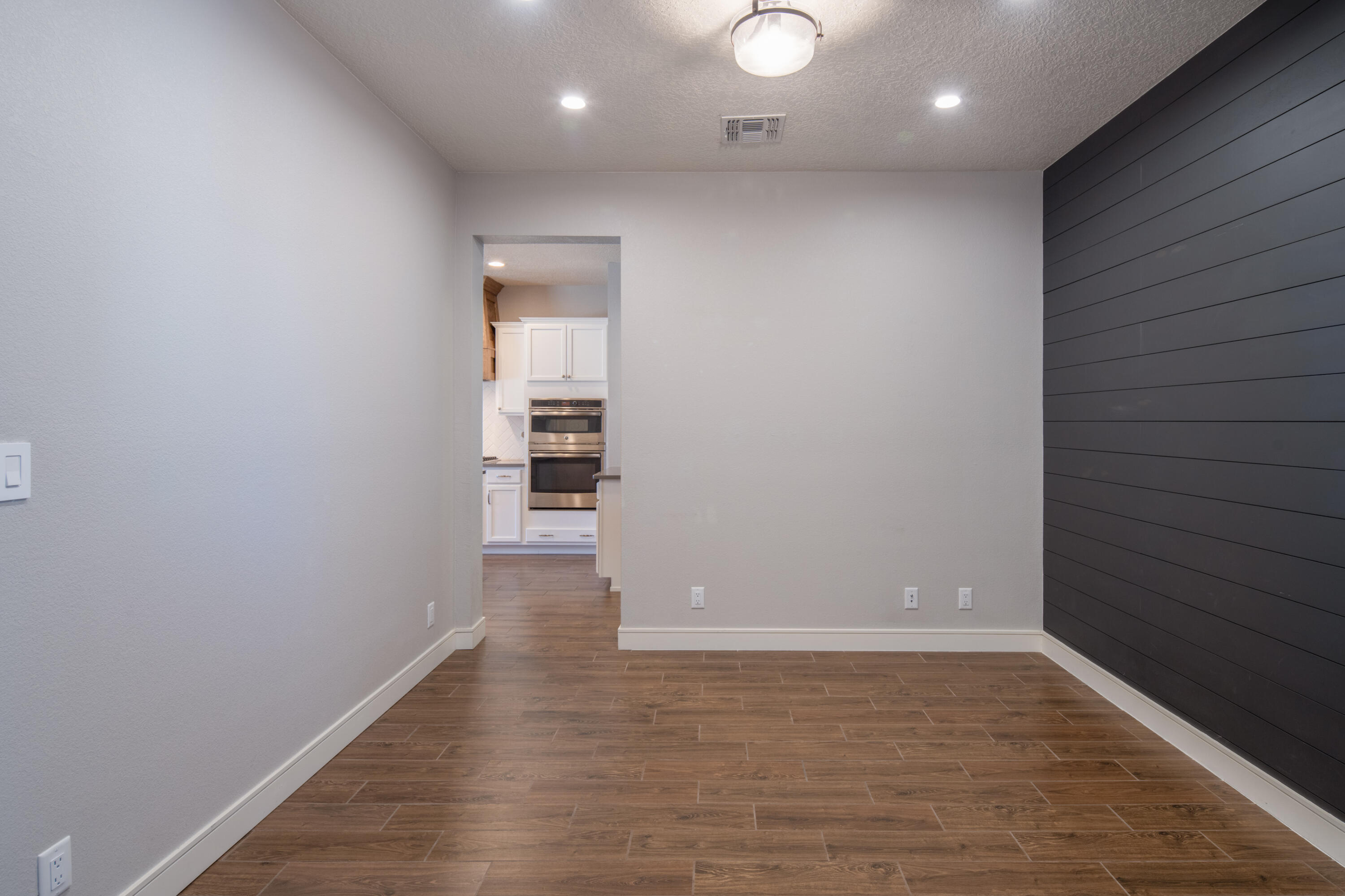 1978 CASTLE PEAK Loop NE