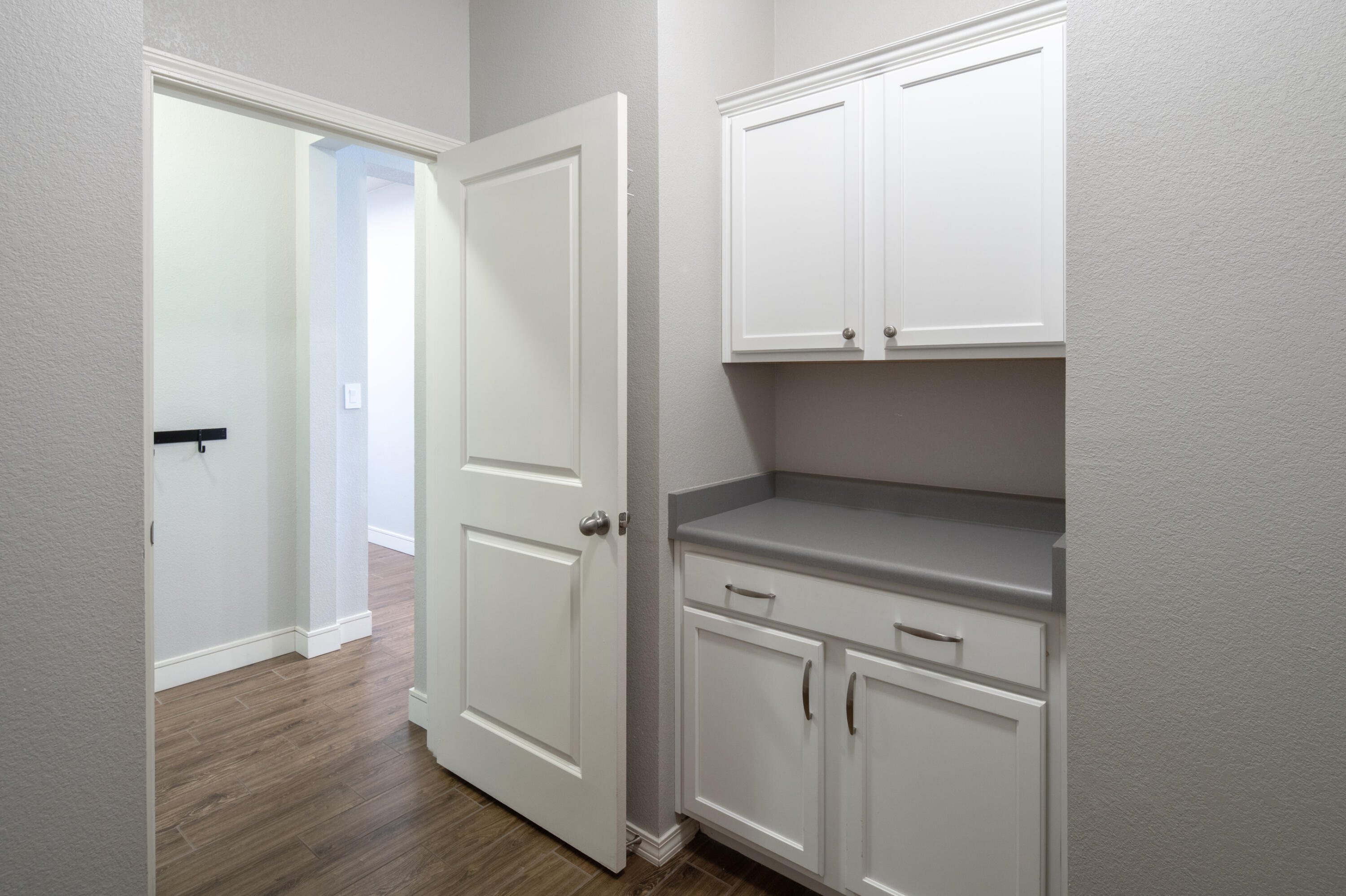 1978 CASTLE PEAK Loop NE