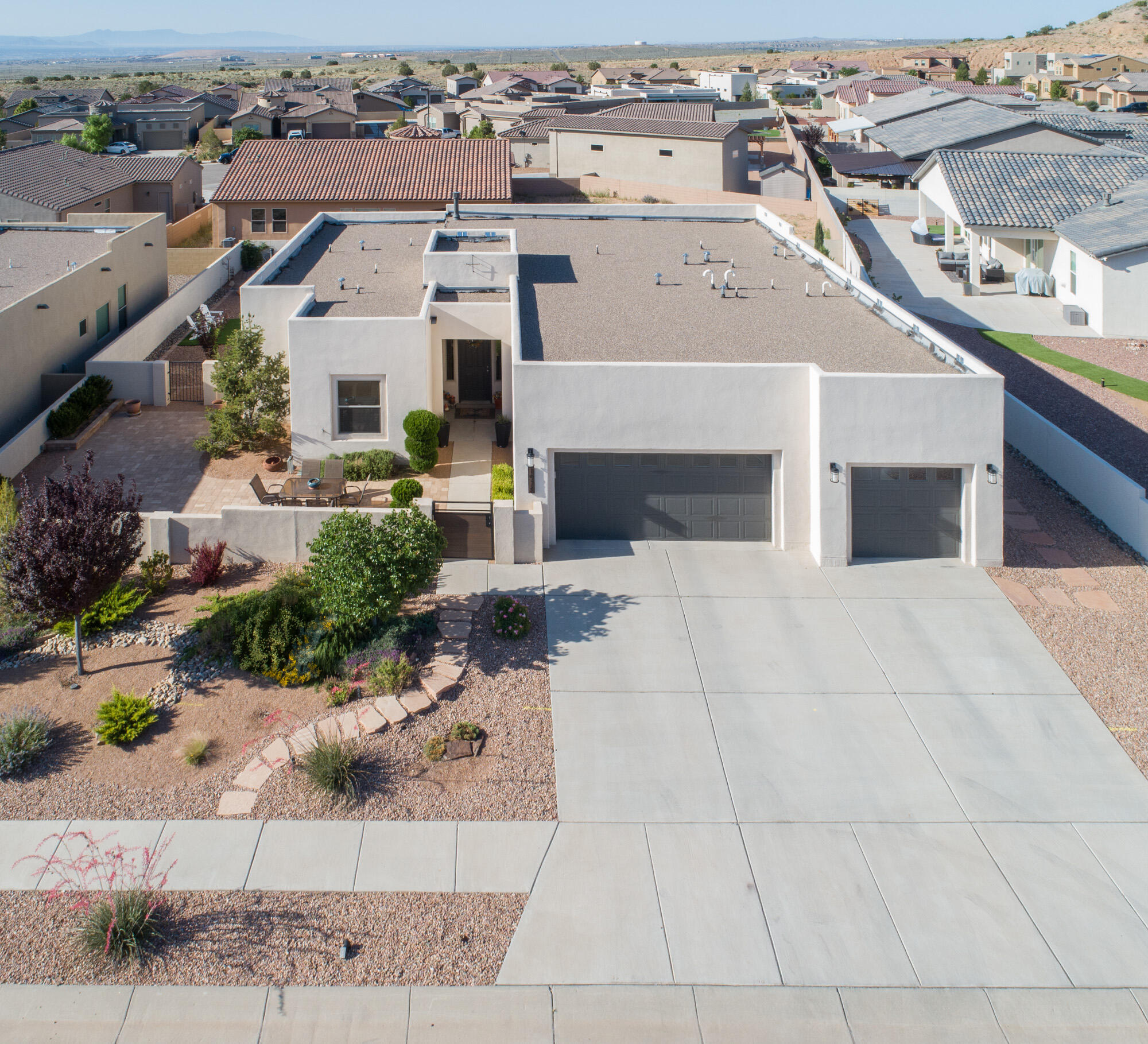 1978 CASTLE PEAK Loop NE