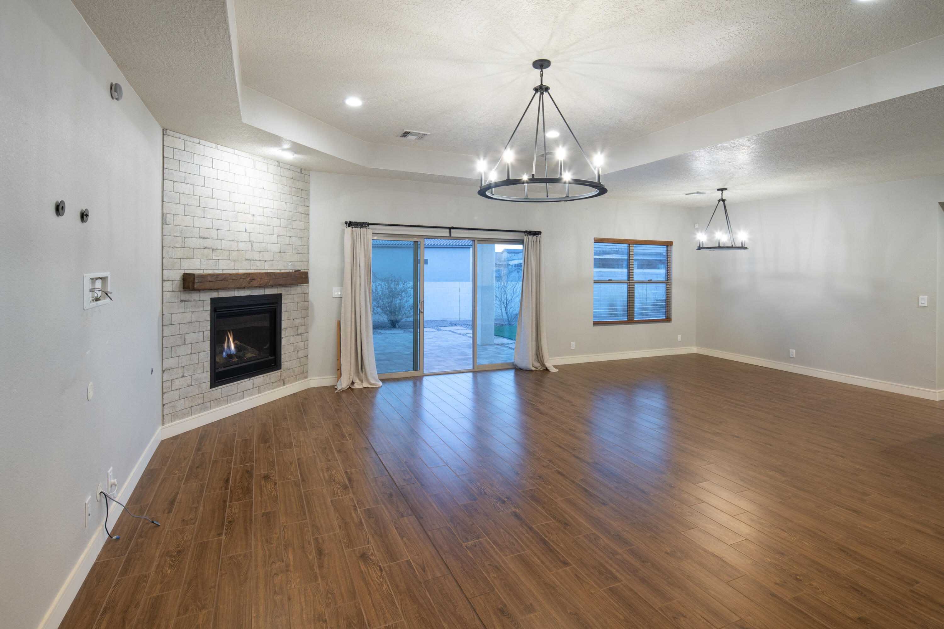 1978 CASTLE PEAK Loop NE