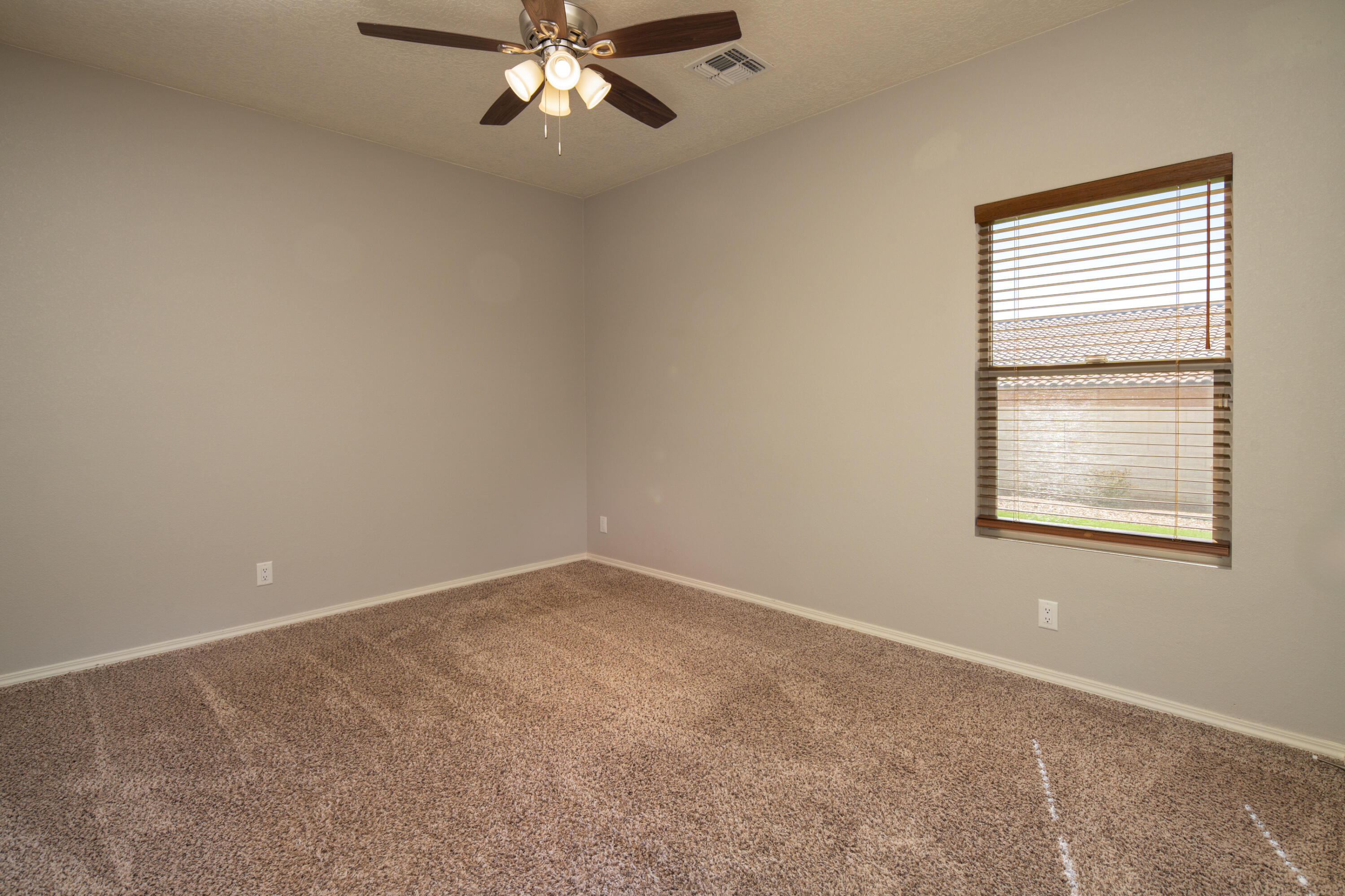 1978 CASTLE PEAK Loop NE