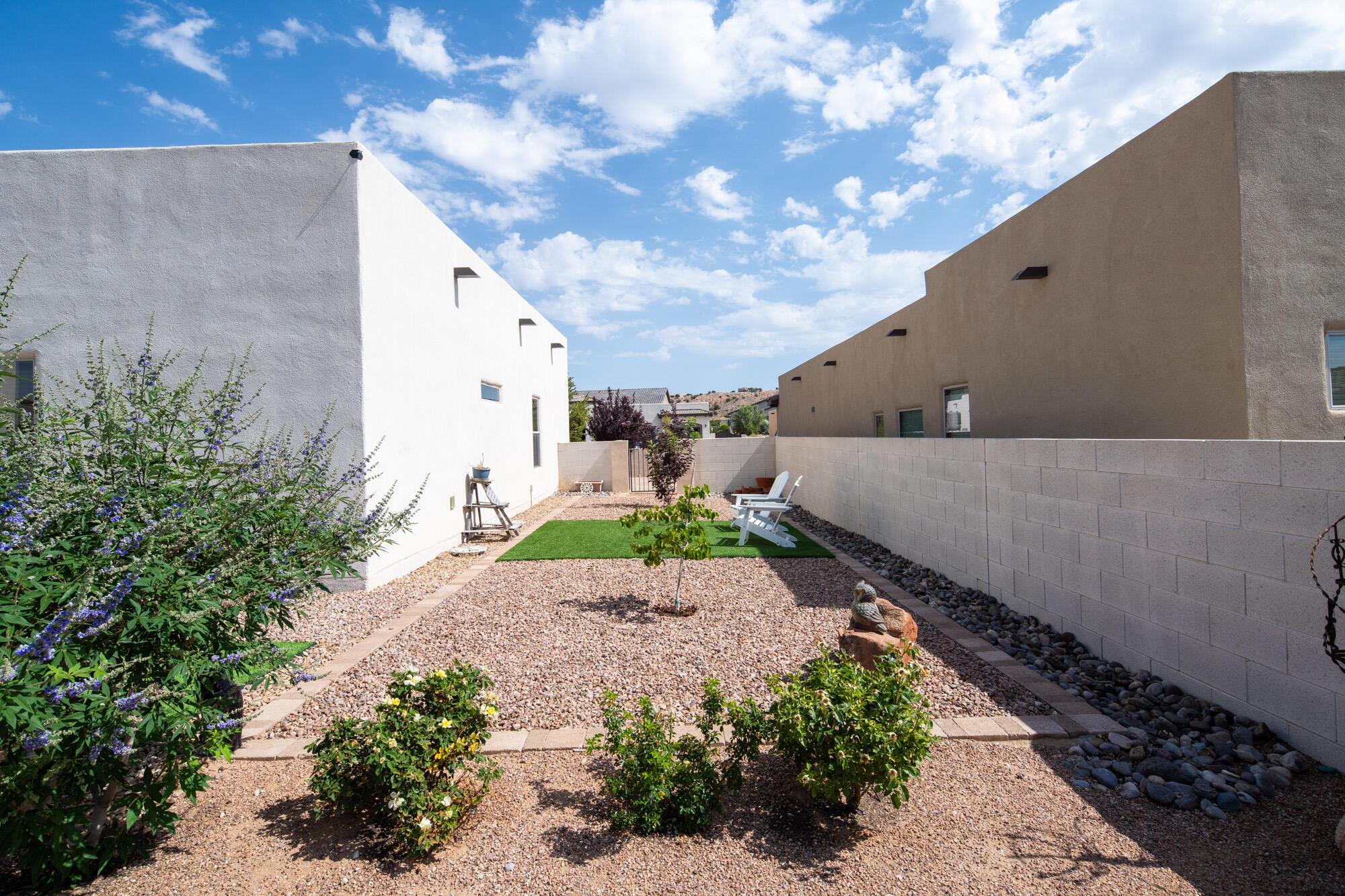 1978 CASTLE PEAK Loop NE