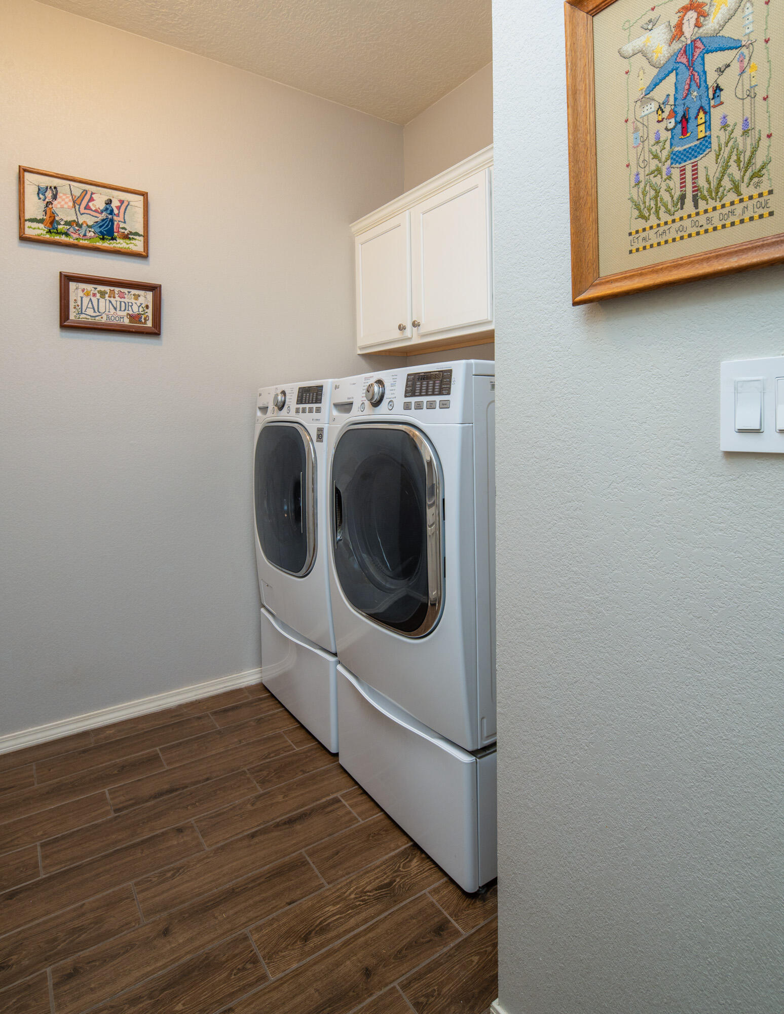 1978 CASTLE PEAK Loop NE