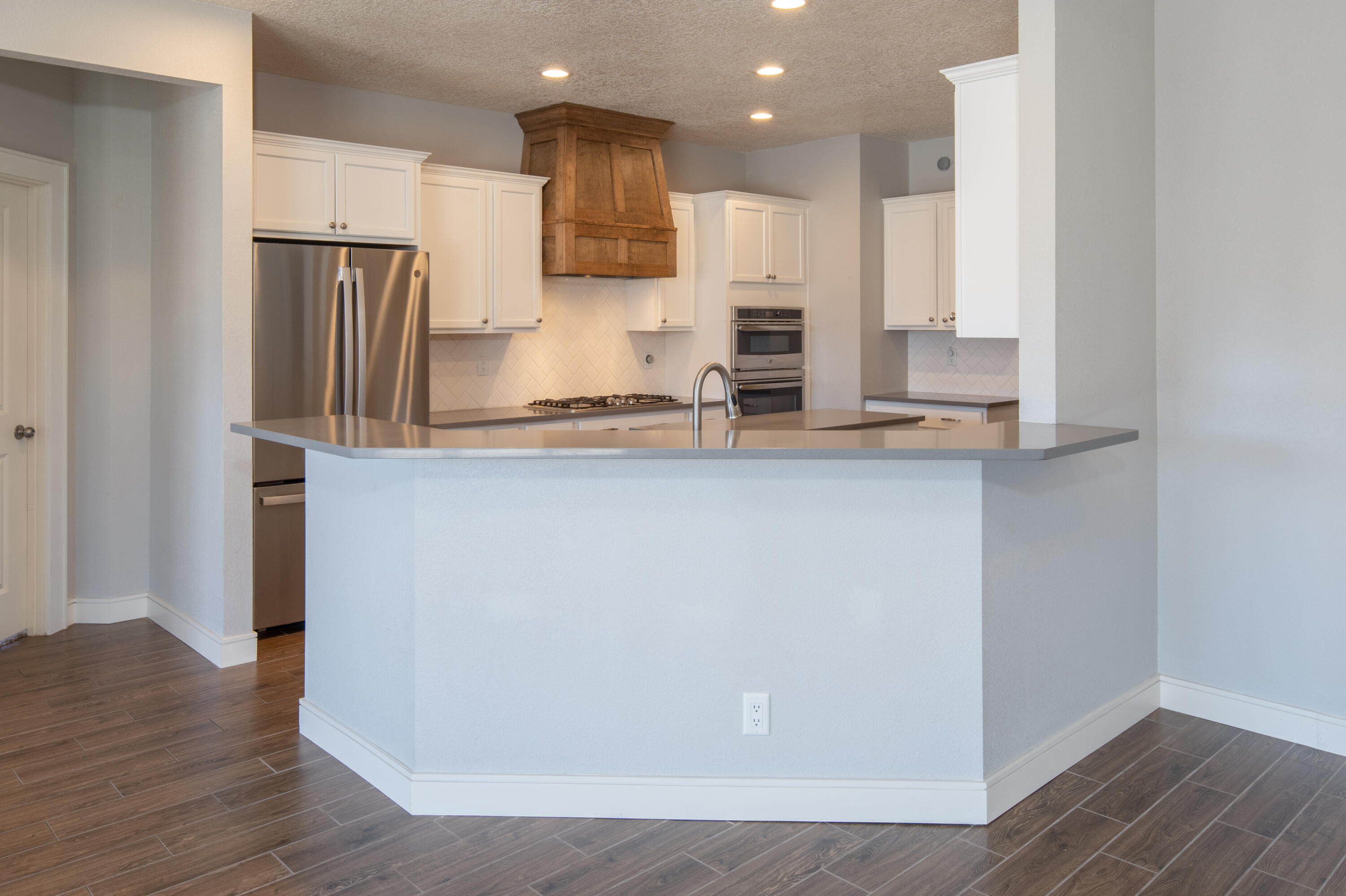 1978 CASTLE PEAK Loop NE