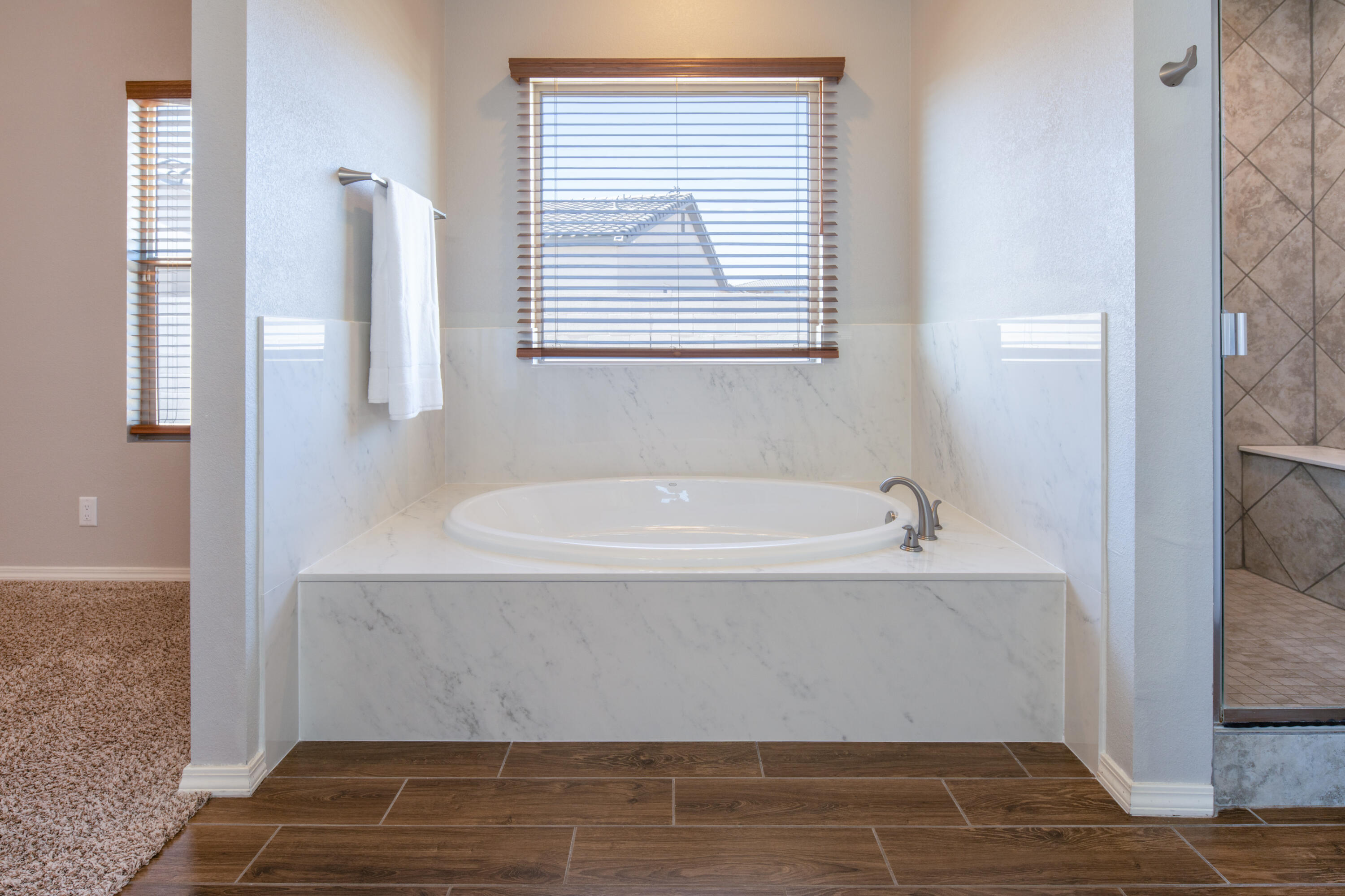 1978 CASTLE PEAK Loop NE