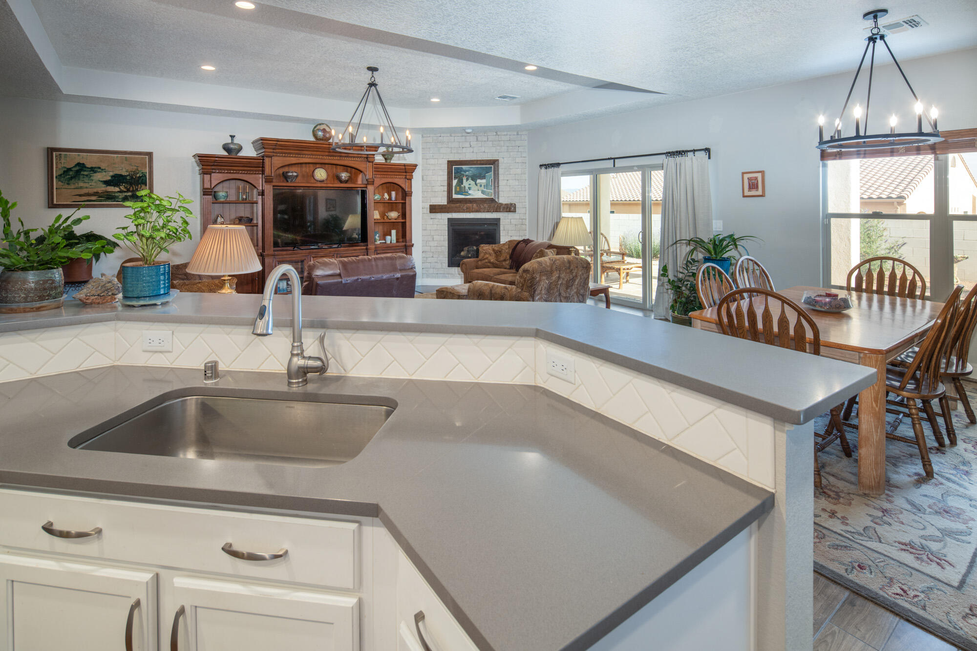 1978 CASTLE PEAK Loop NE