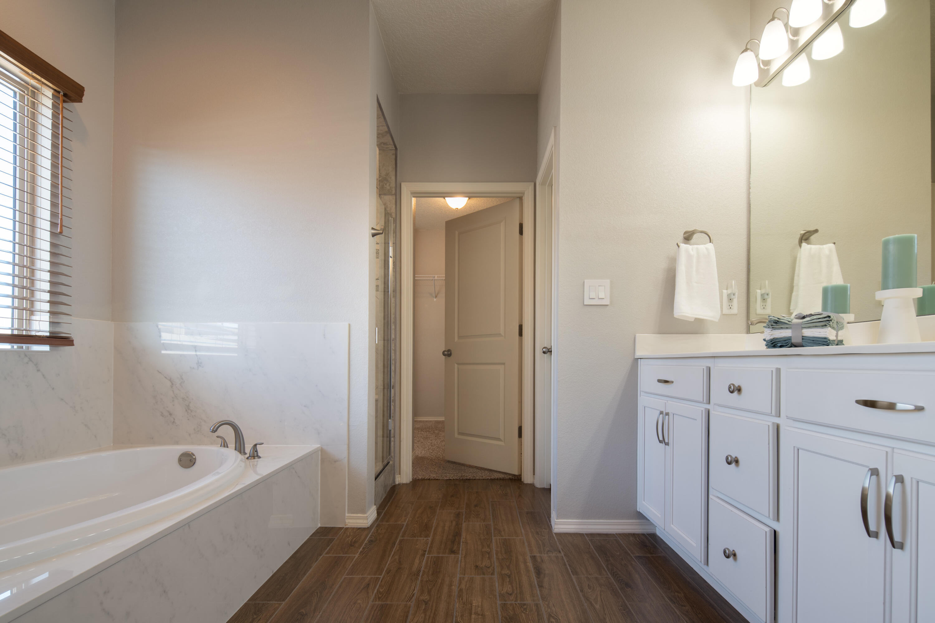 1978 CASTLE PEAK Loop NE