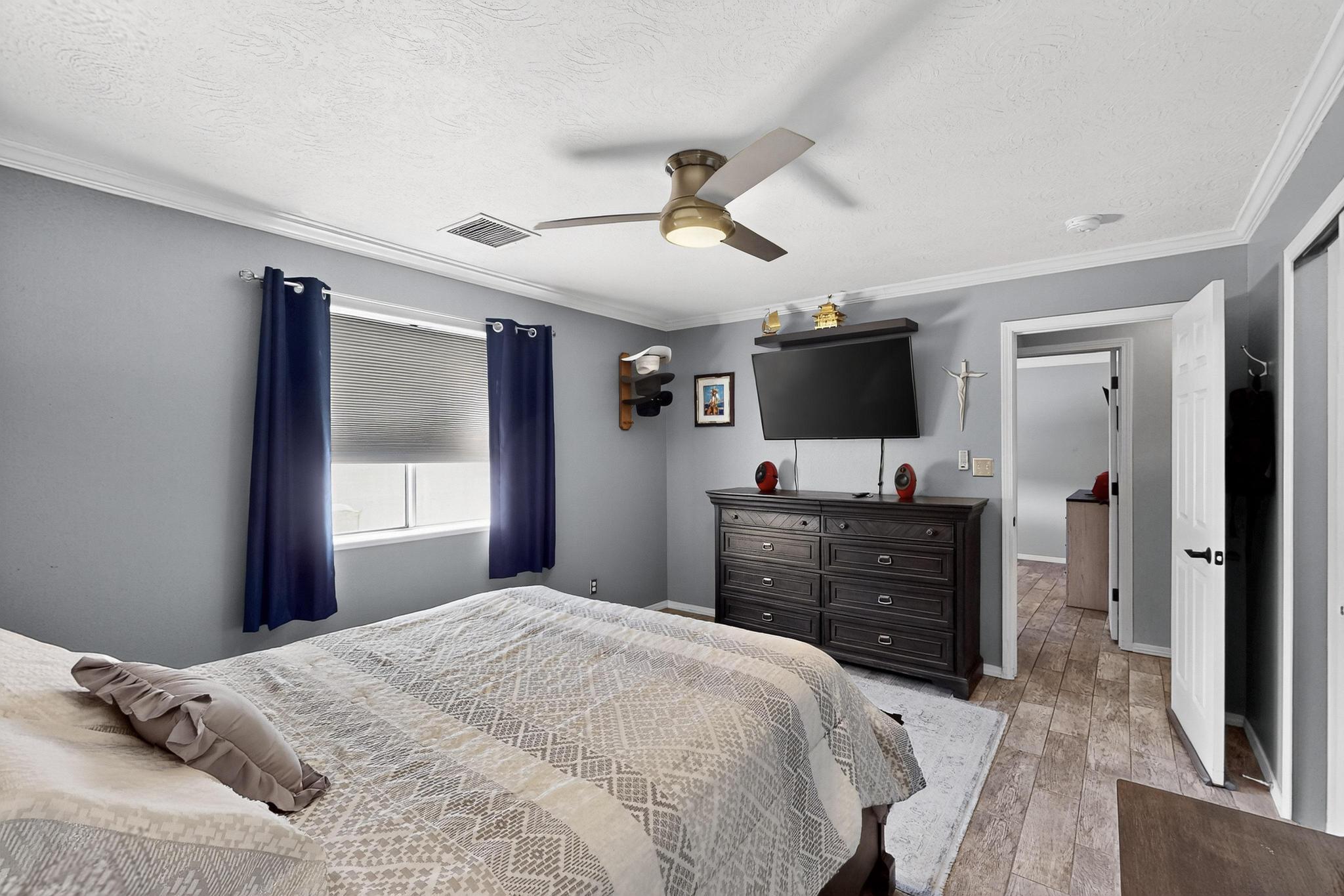 9616 Eucariz Avenue SW