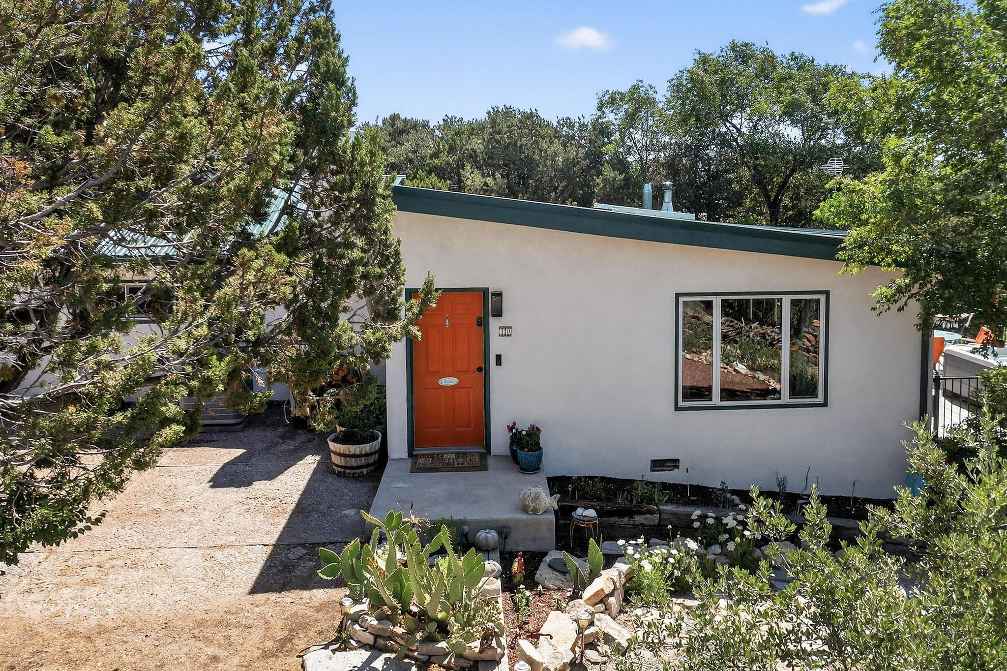 10 CALLE POR LOS CABALLOS