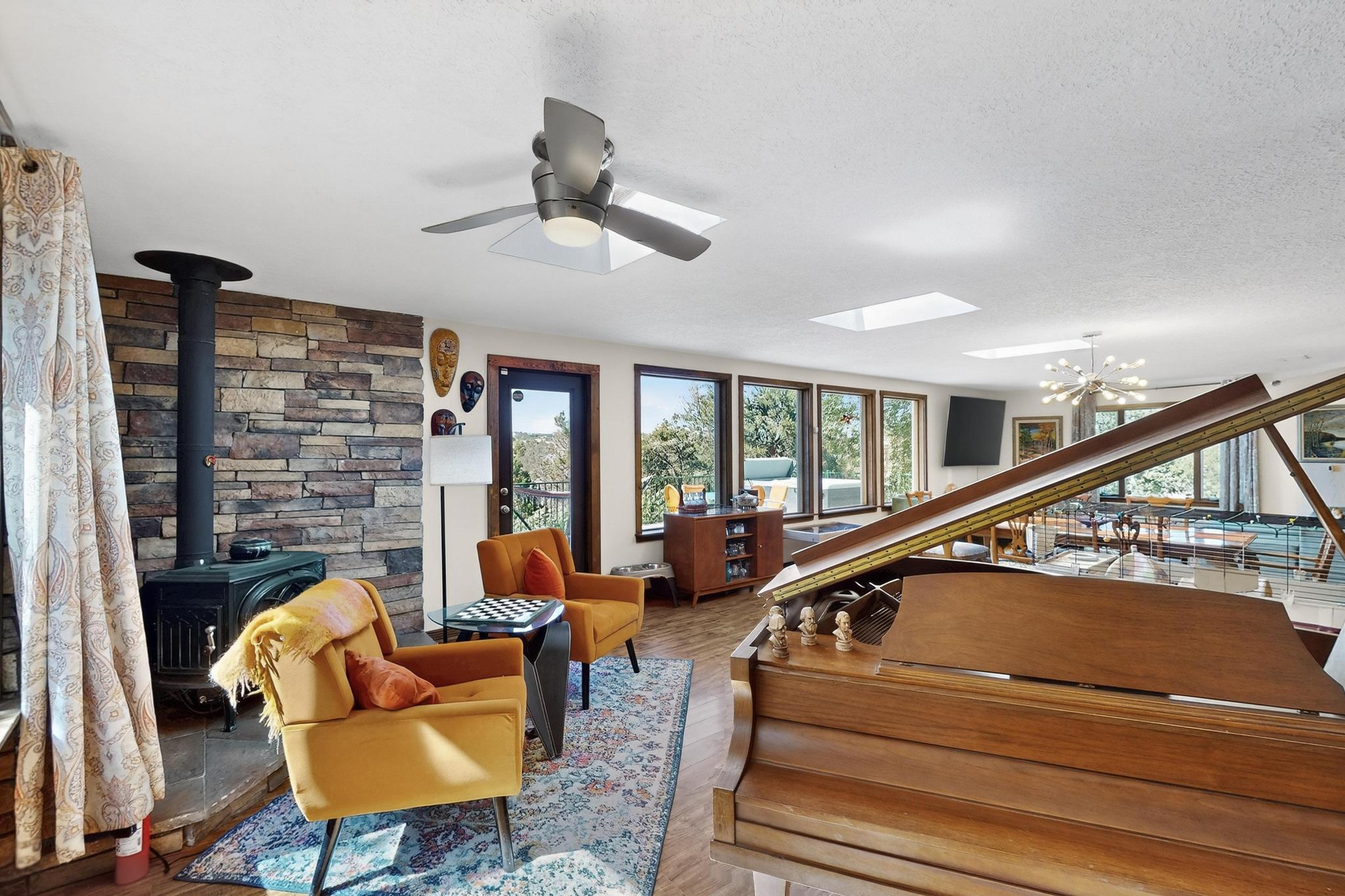 10 CALLE POR LOS CABALLOS