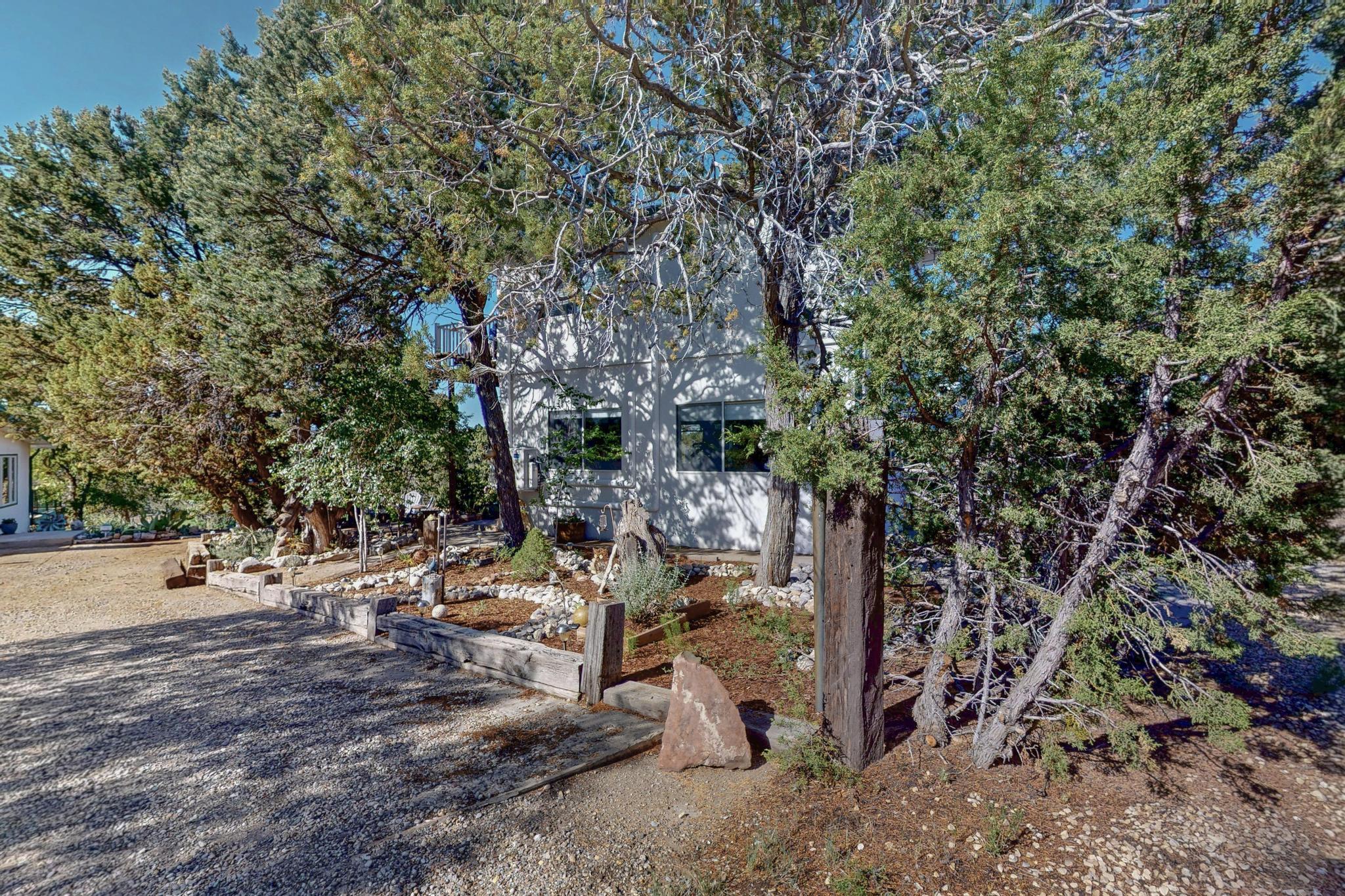 10 CALLE POR LOS CABALLOS