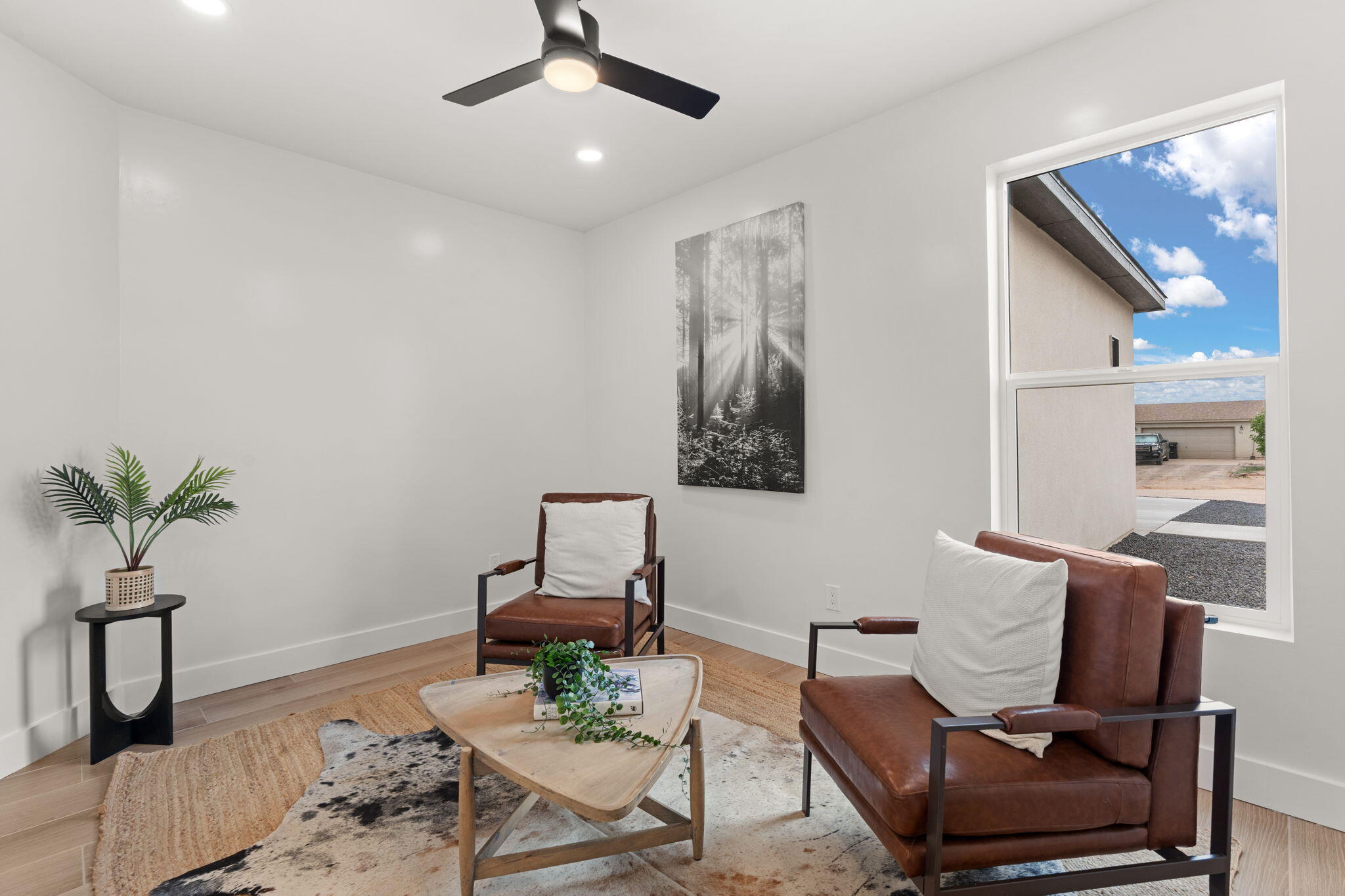 324 2nd Street NE