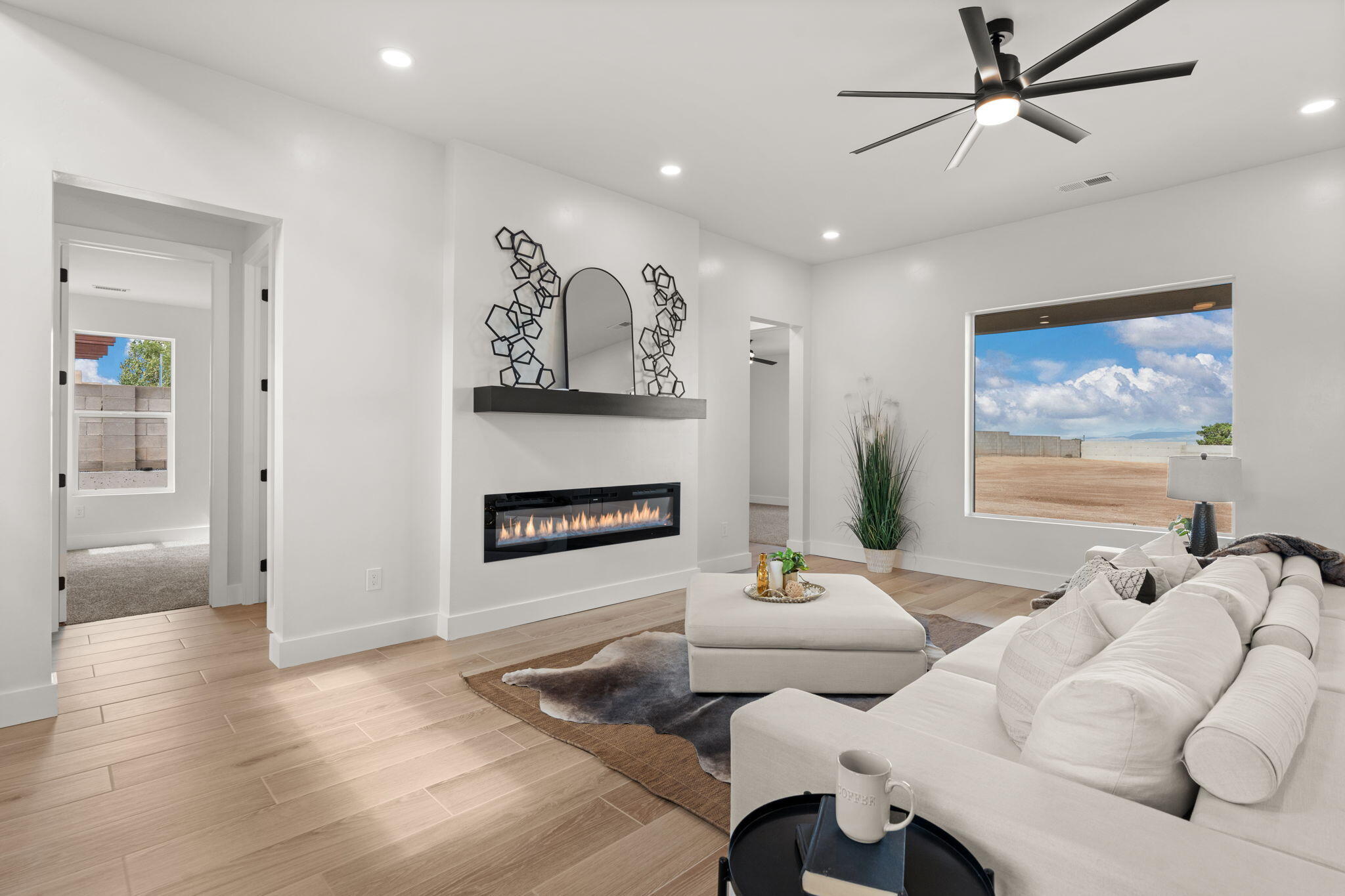 324 2nd Street NE
