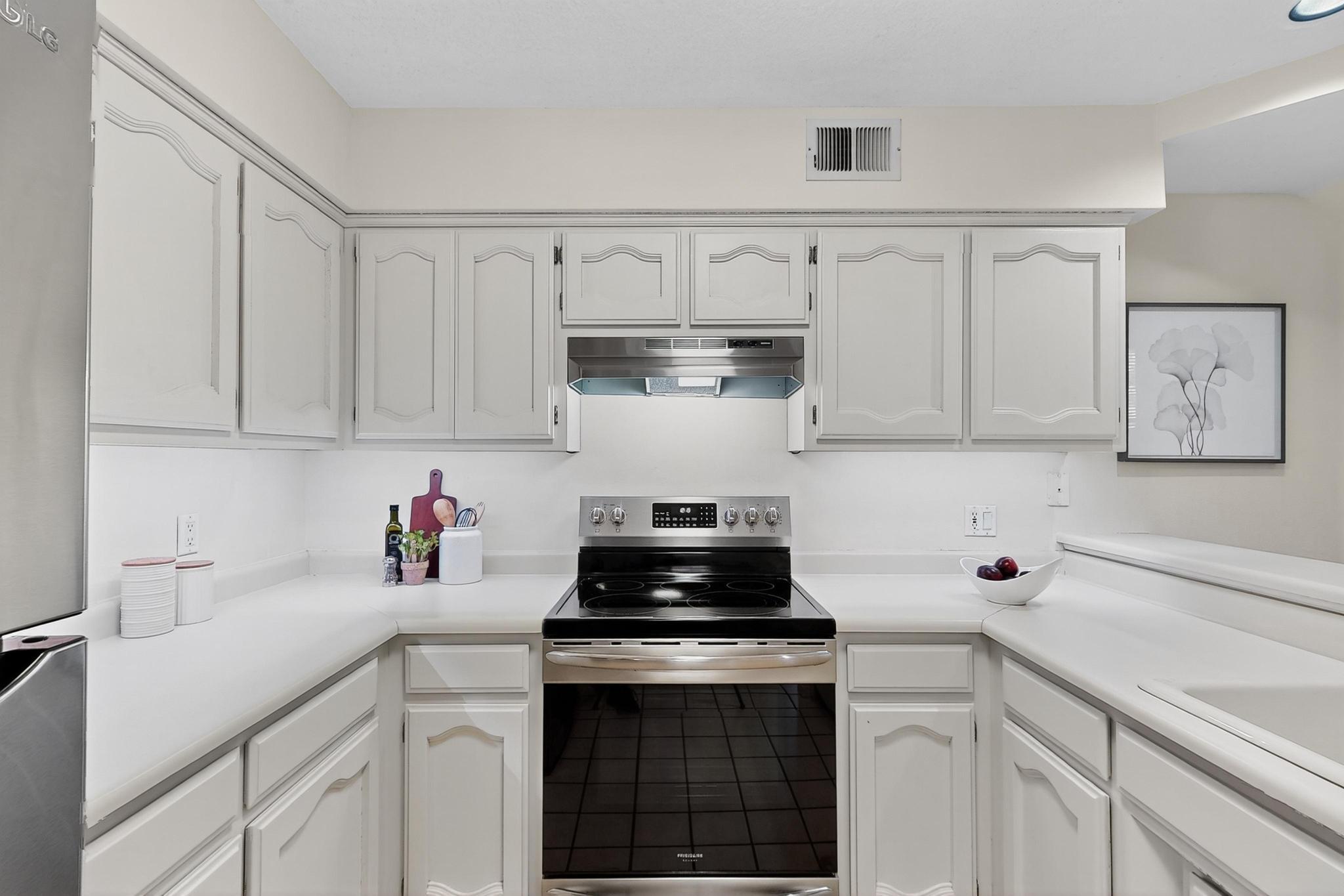 3733 CUERVO Court NW