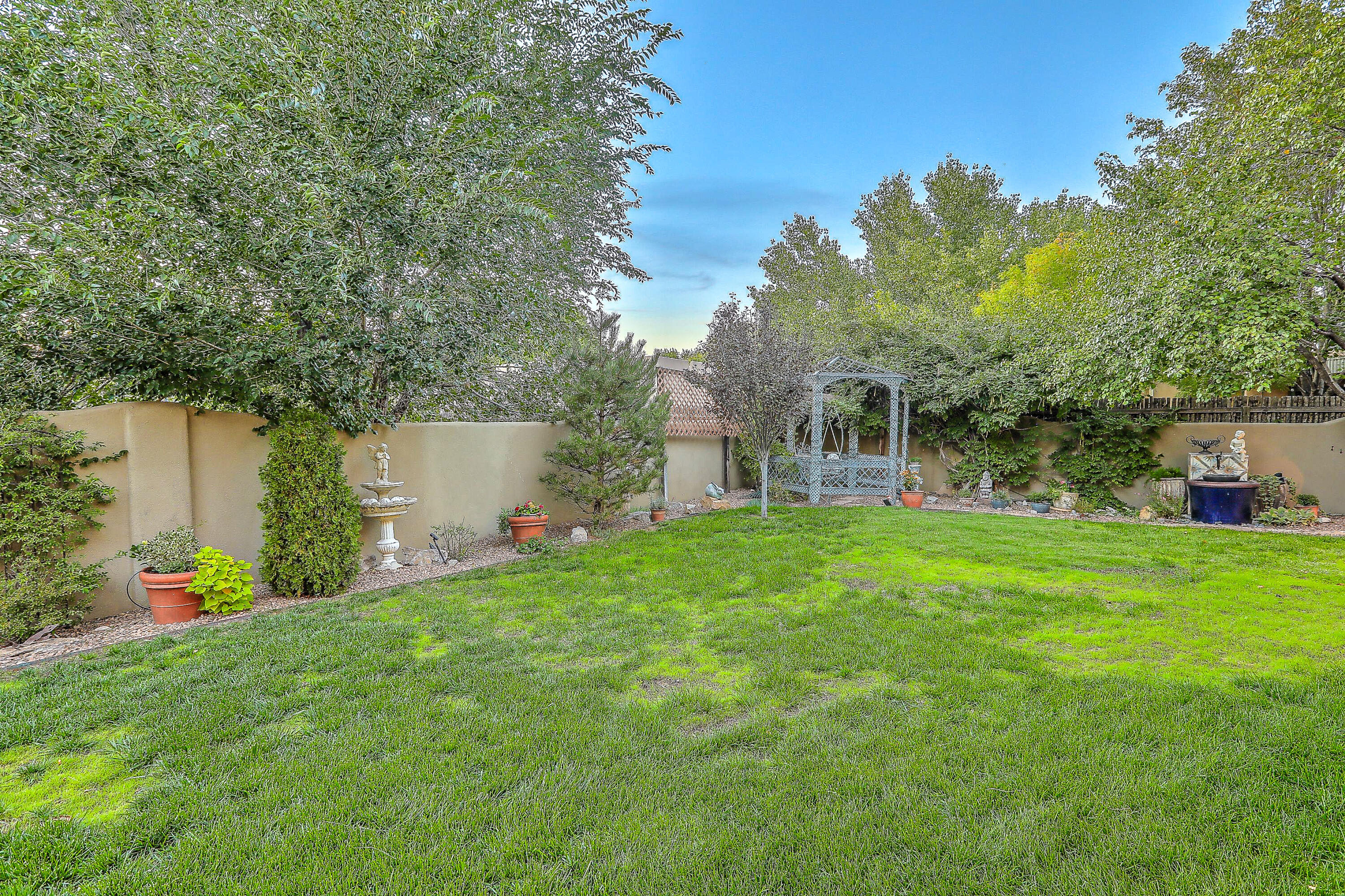 2705 RINCON DEL RIO Court NW