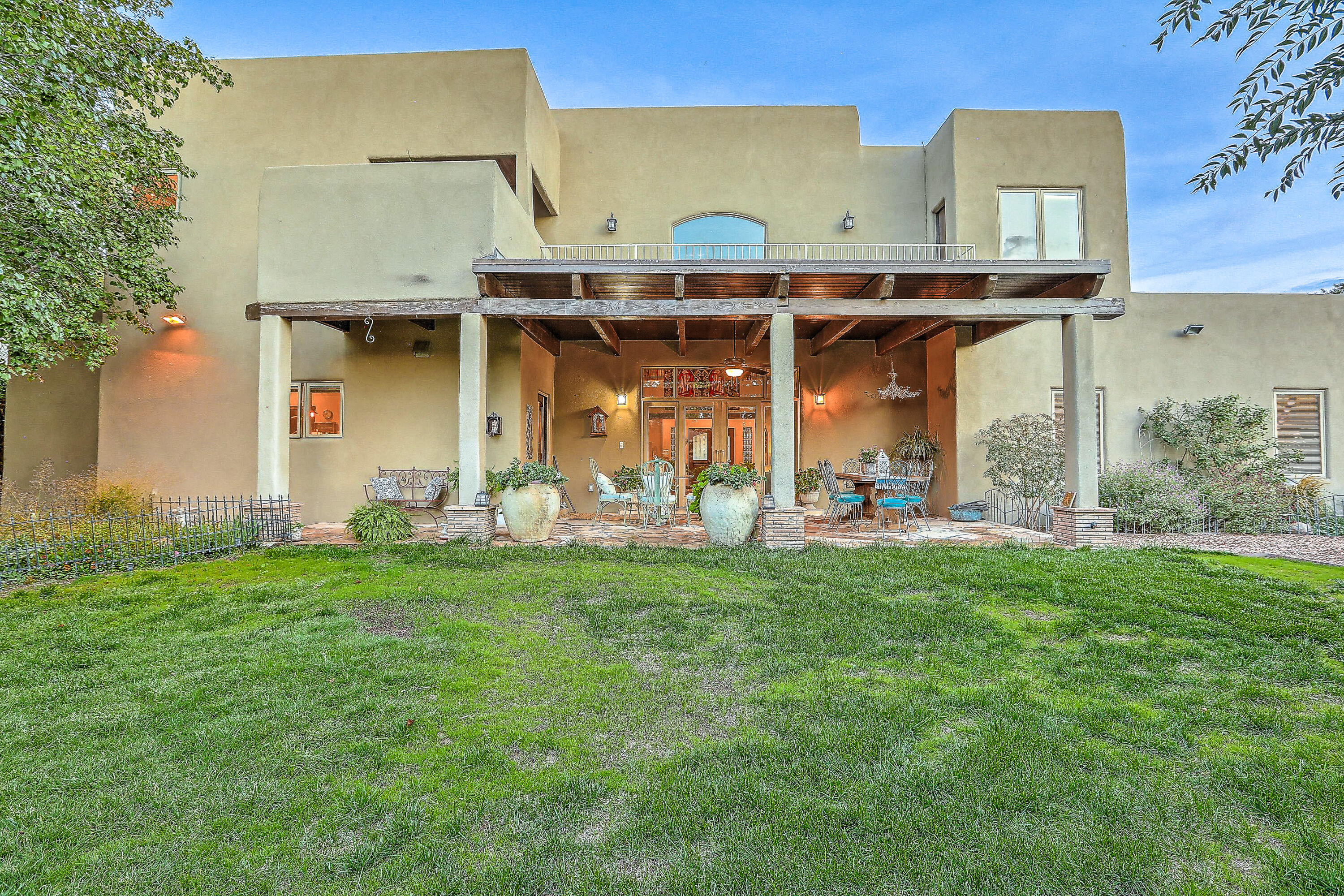 2705 RINCON DEL RIO Court NW