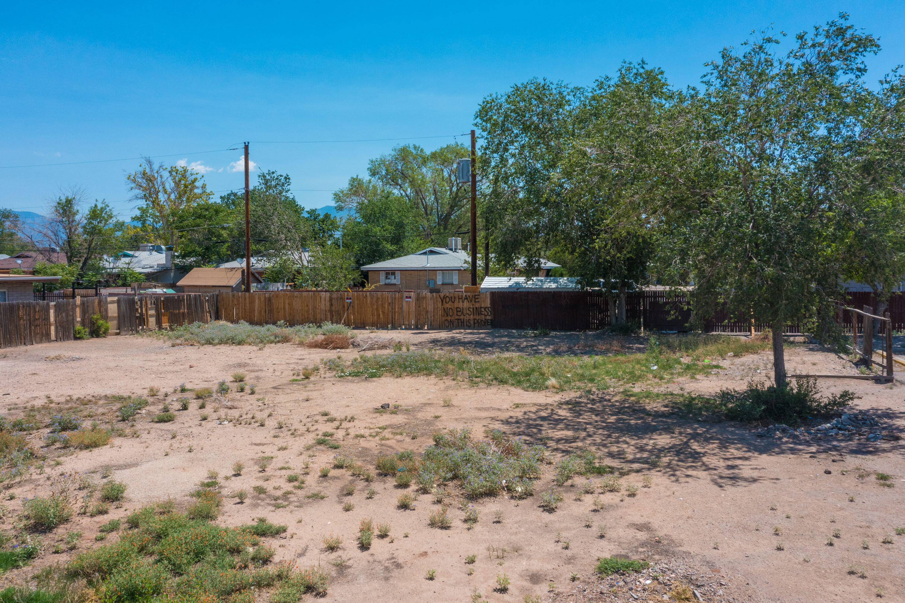 1124 Arizona St Street SE