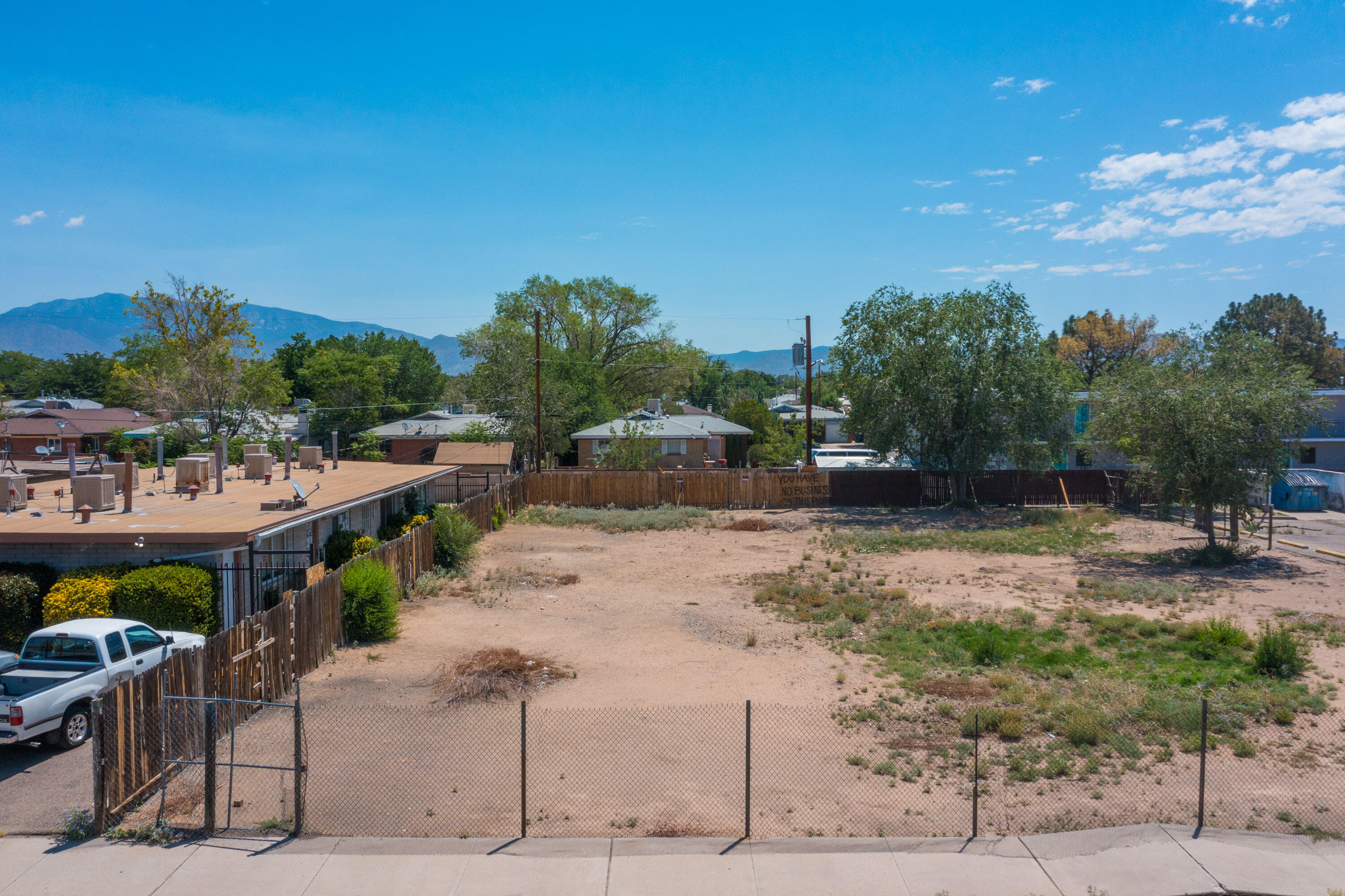 1124 Arizona St Street SE