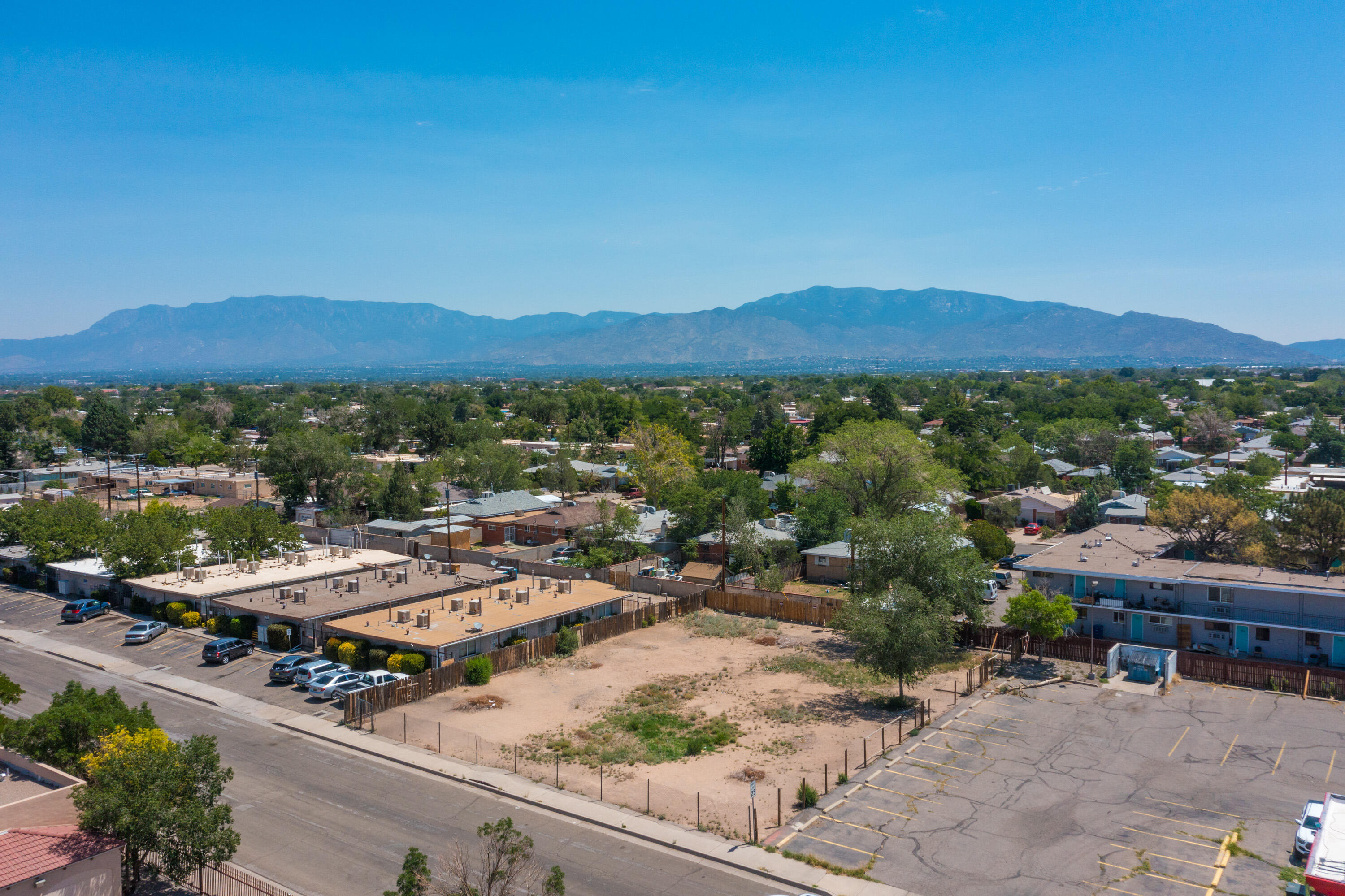 1128 ARIZONA Street SE