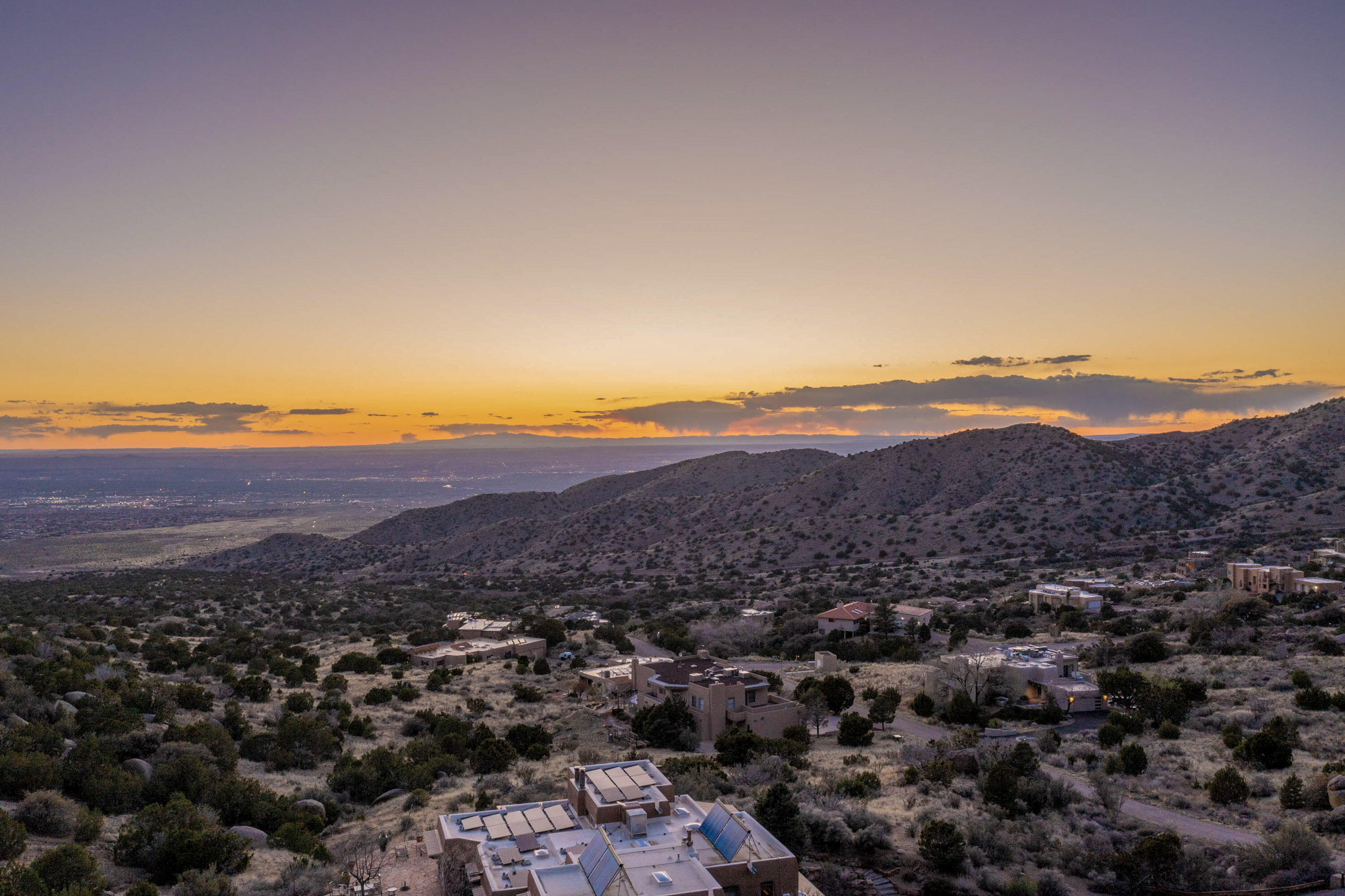 10 La Luz Trail NE