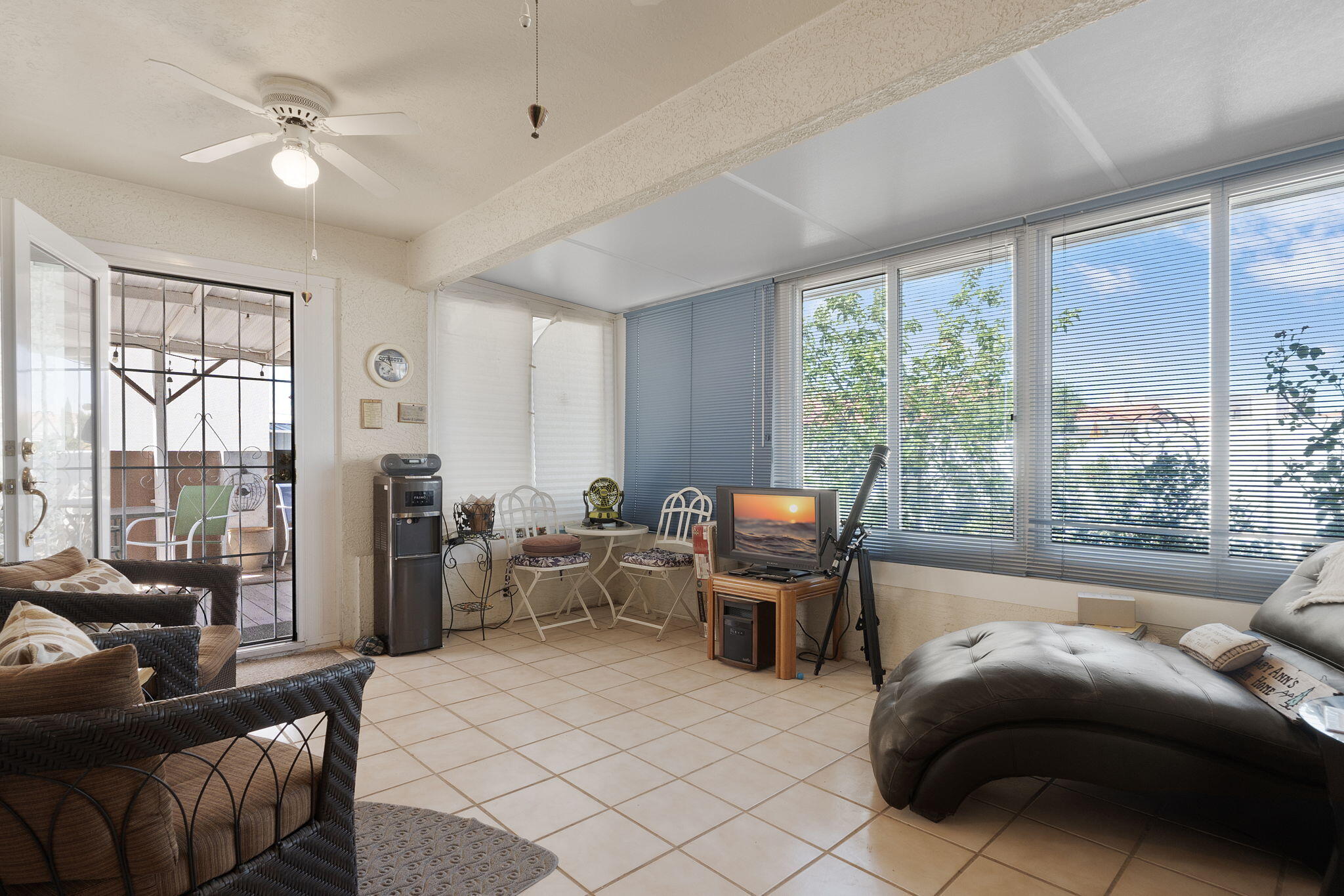 571 HERMIT FALLS Drive SE