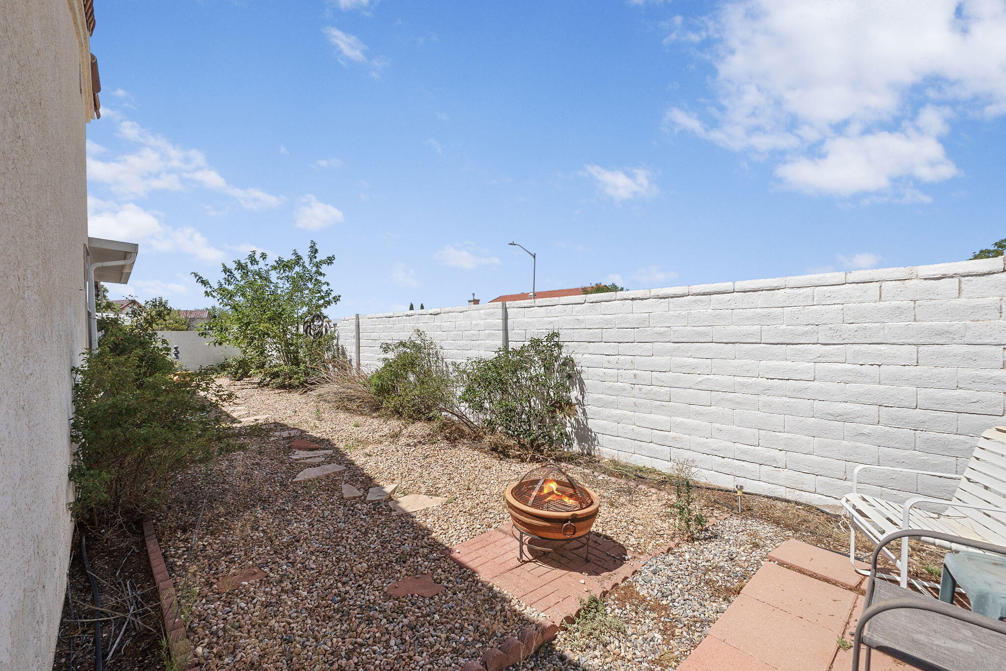 571 HERMIT FALLS Drive SE