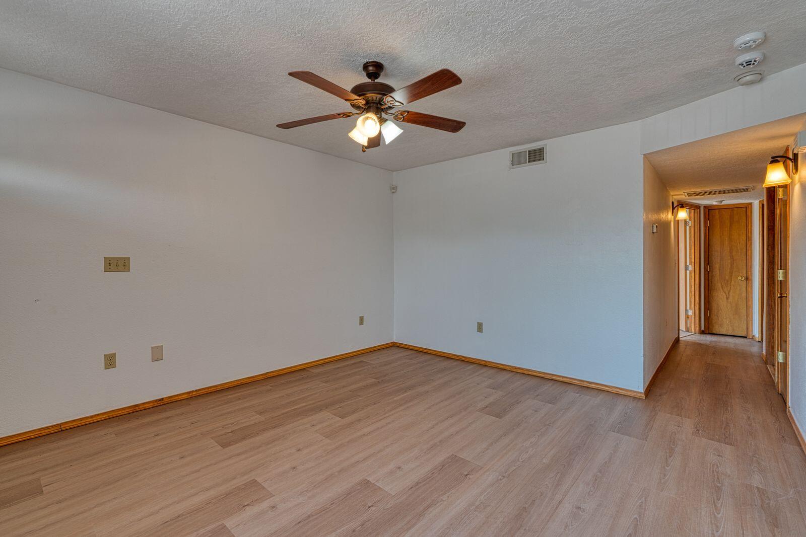 7900 Kathryn Avenue SE