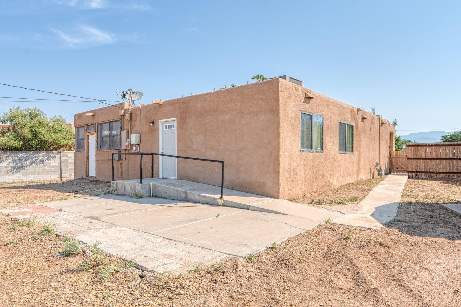 7900 Kathryn Avenue SE