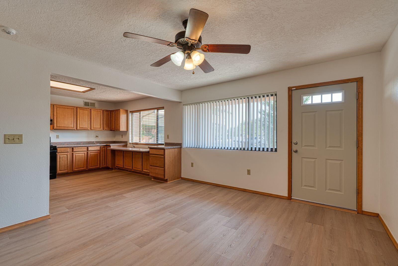 7900 Kathryn Avenue SE