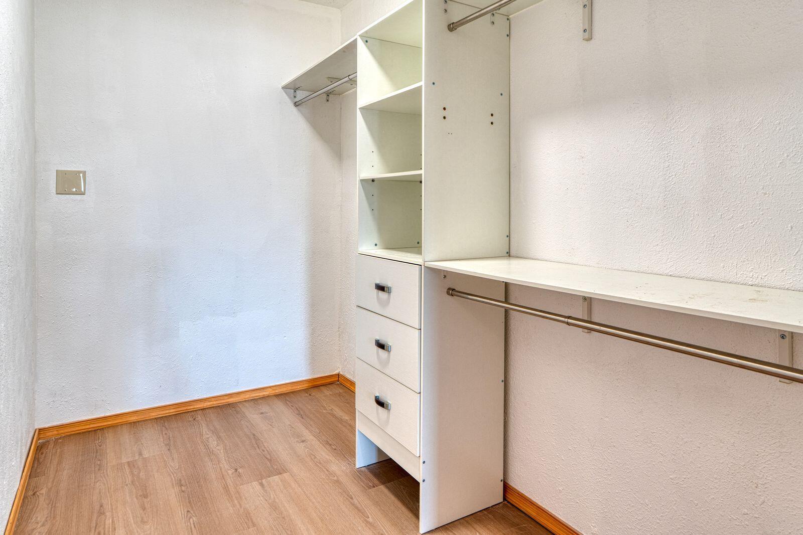 7900 Kathryn Avenue SE