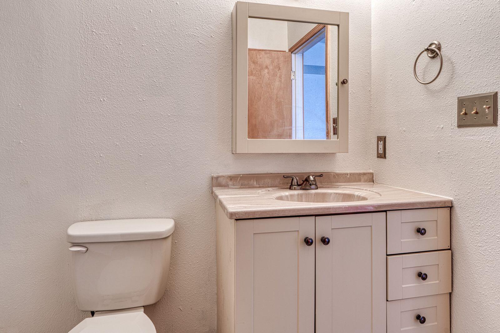 7900 Kathryn Avenue SE