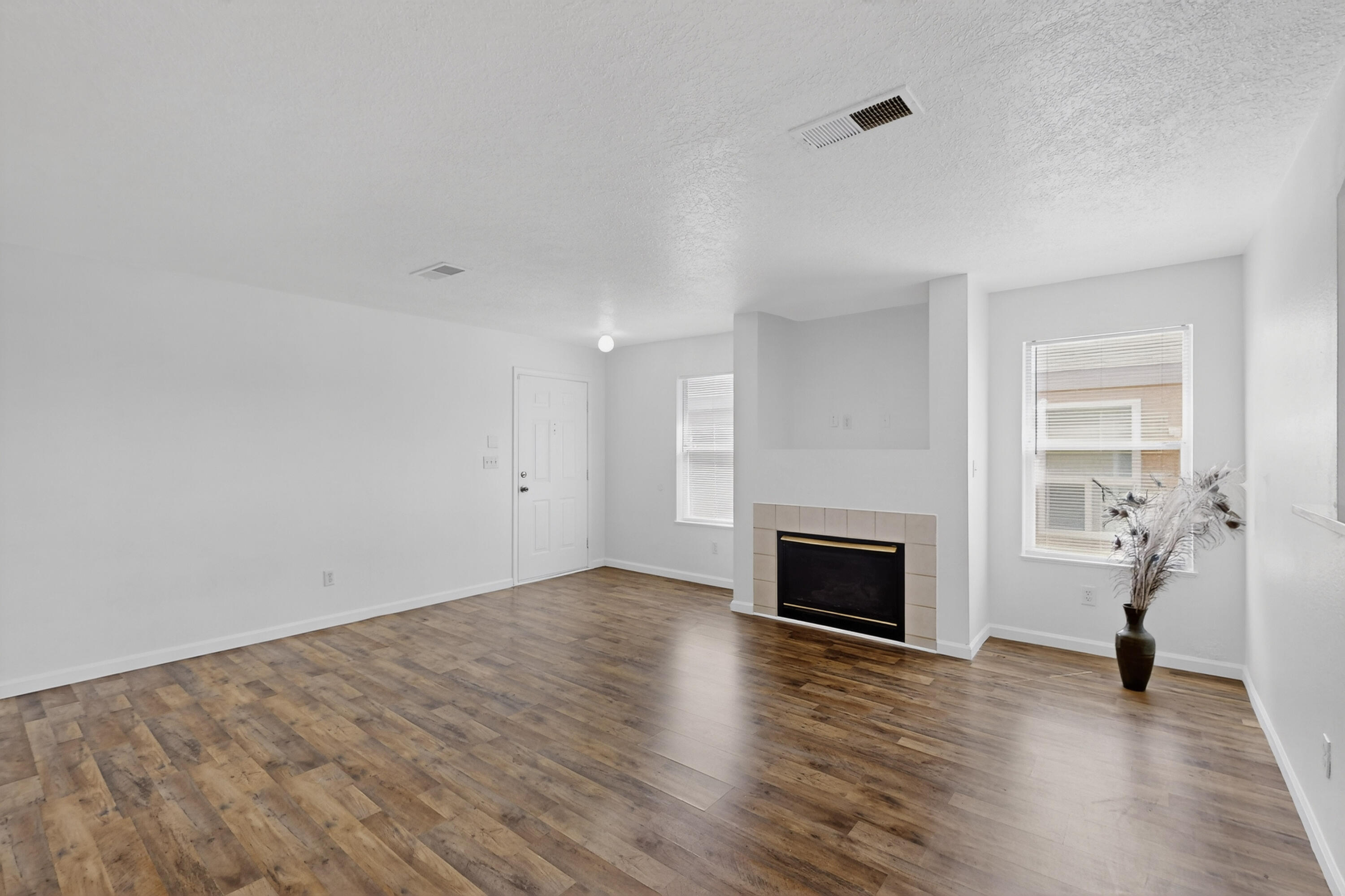 7408 ESTES PARK Avenue NW