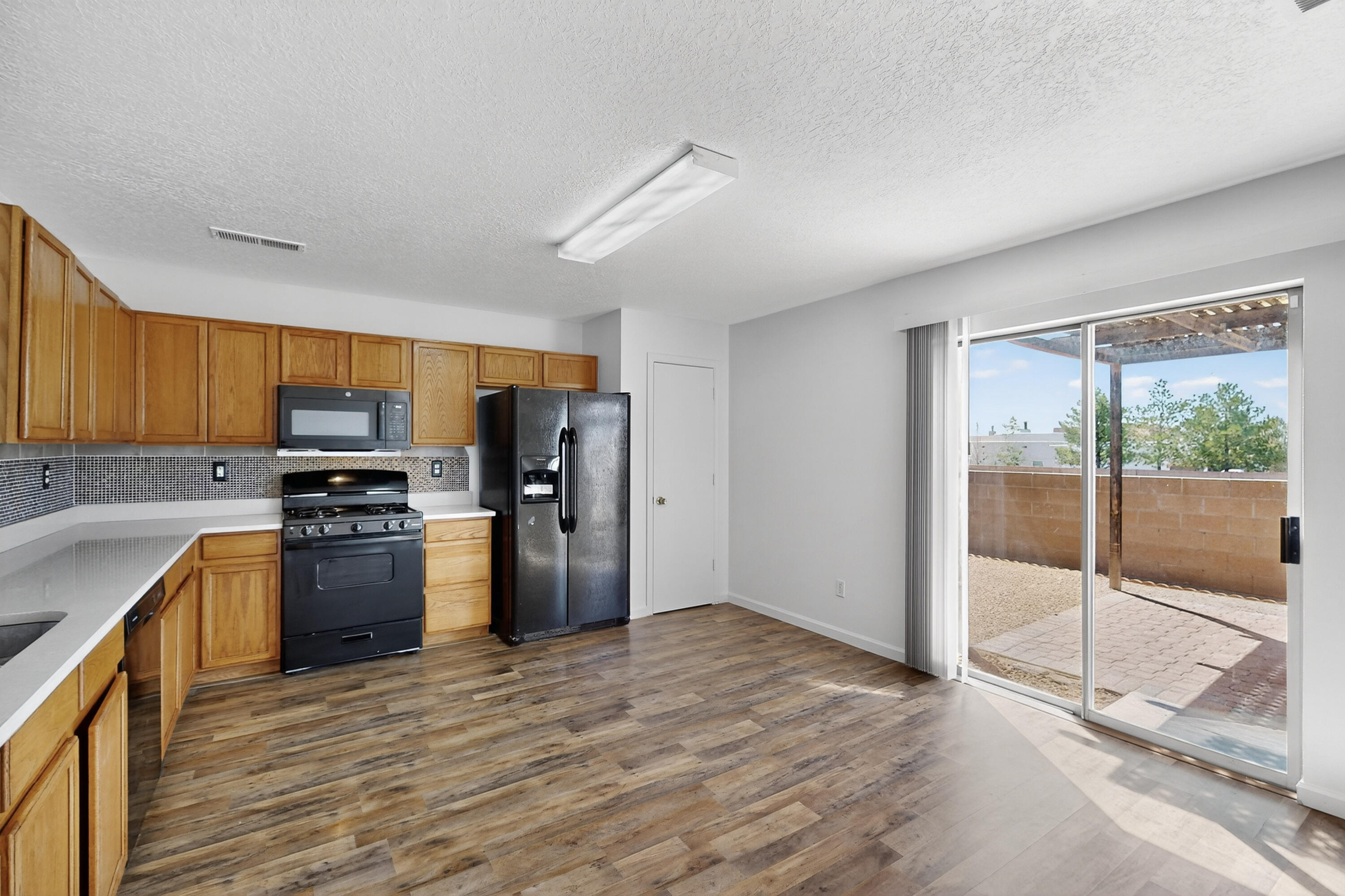 7408 ESTES PARK Avenue NW