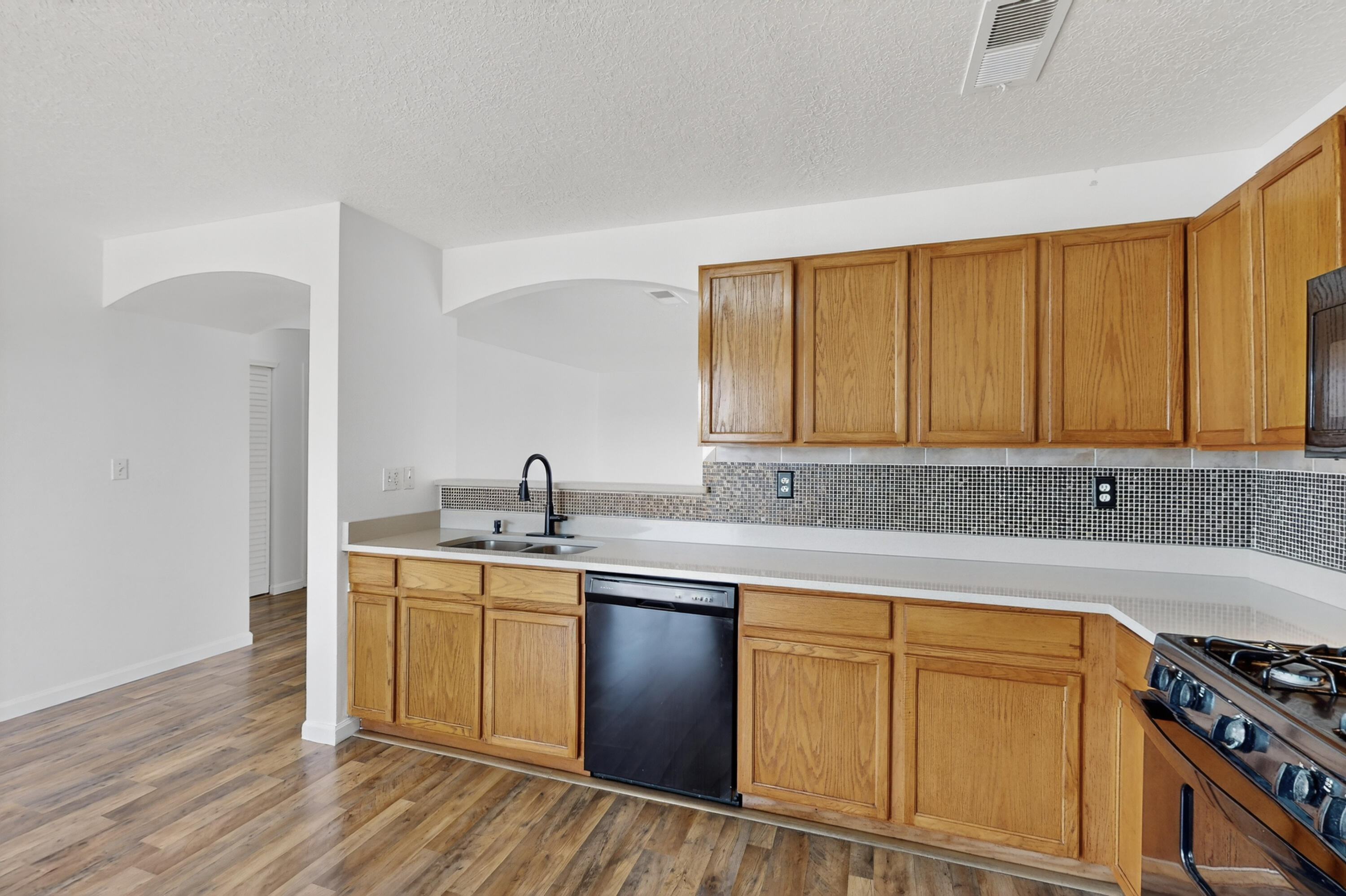 7408 ESTES PARK Avenue NW