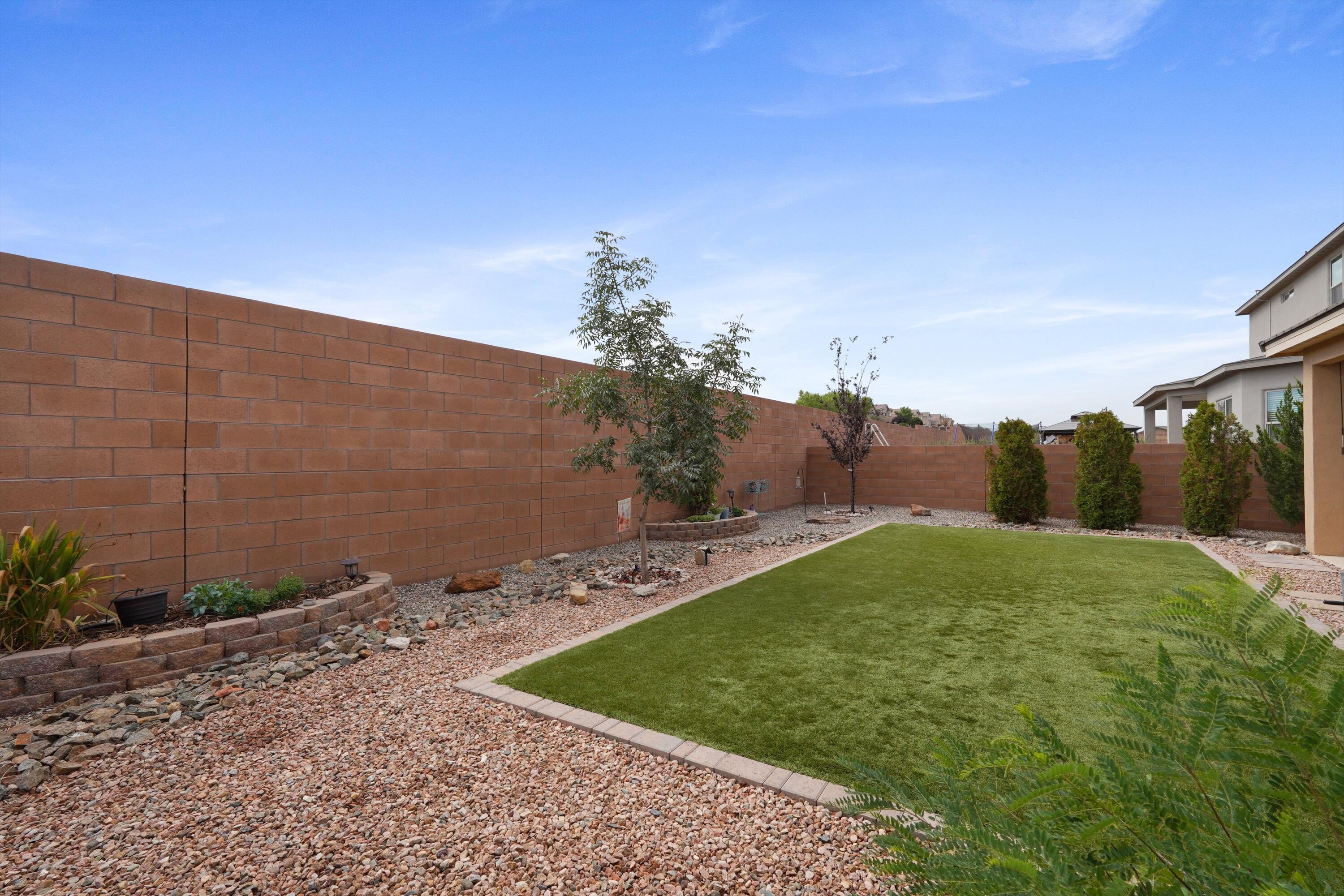 2645 Camino Plata Loop NE