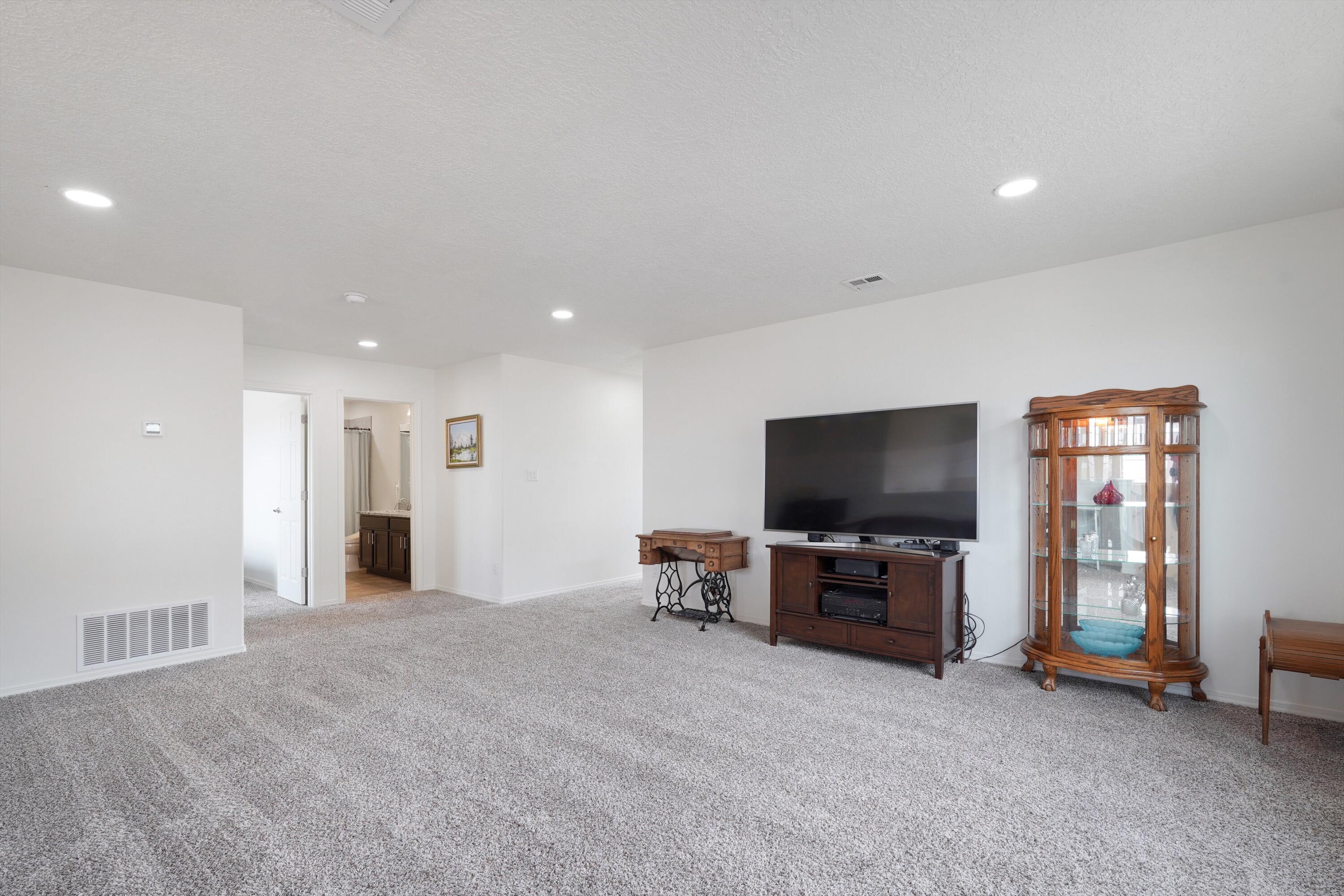 2645 Camino Plata Loop NE