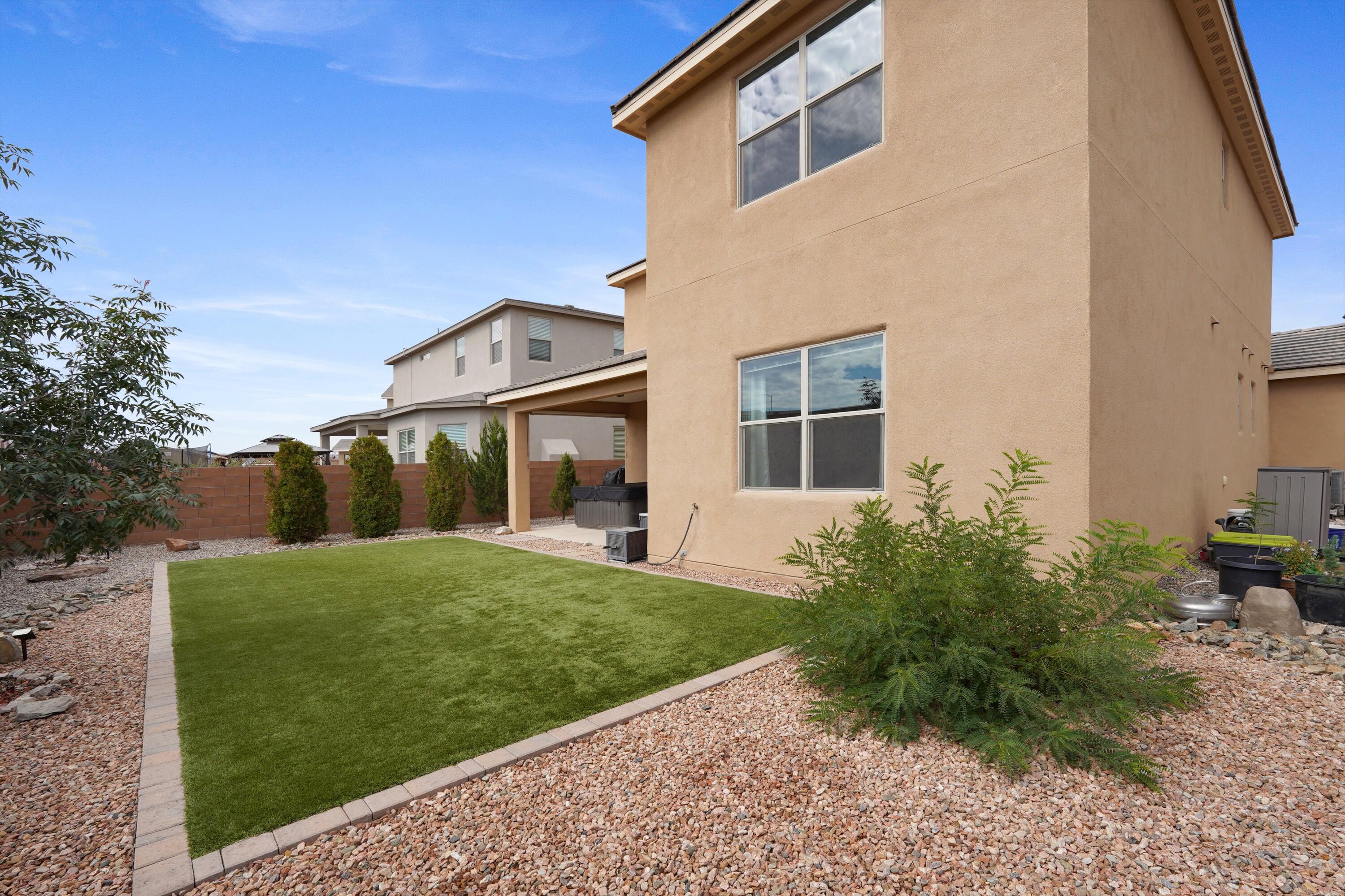 2645 Camino Plata Loop NE