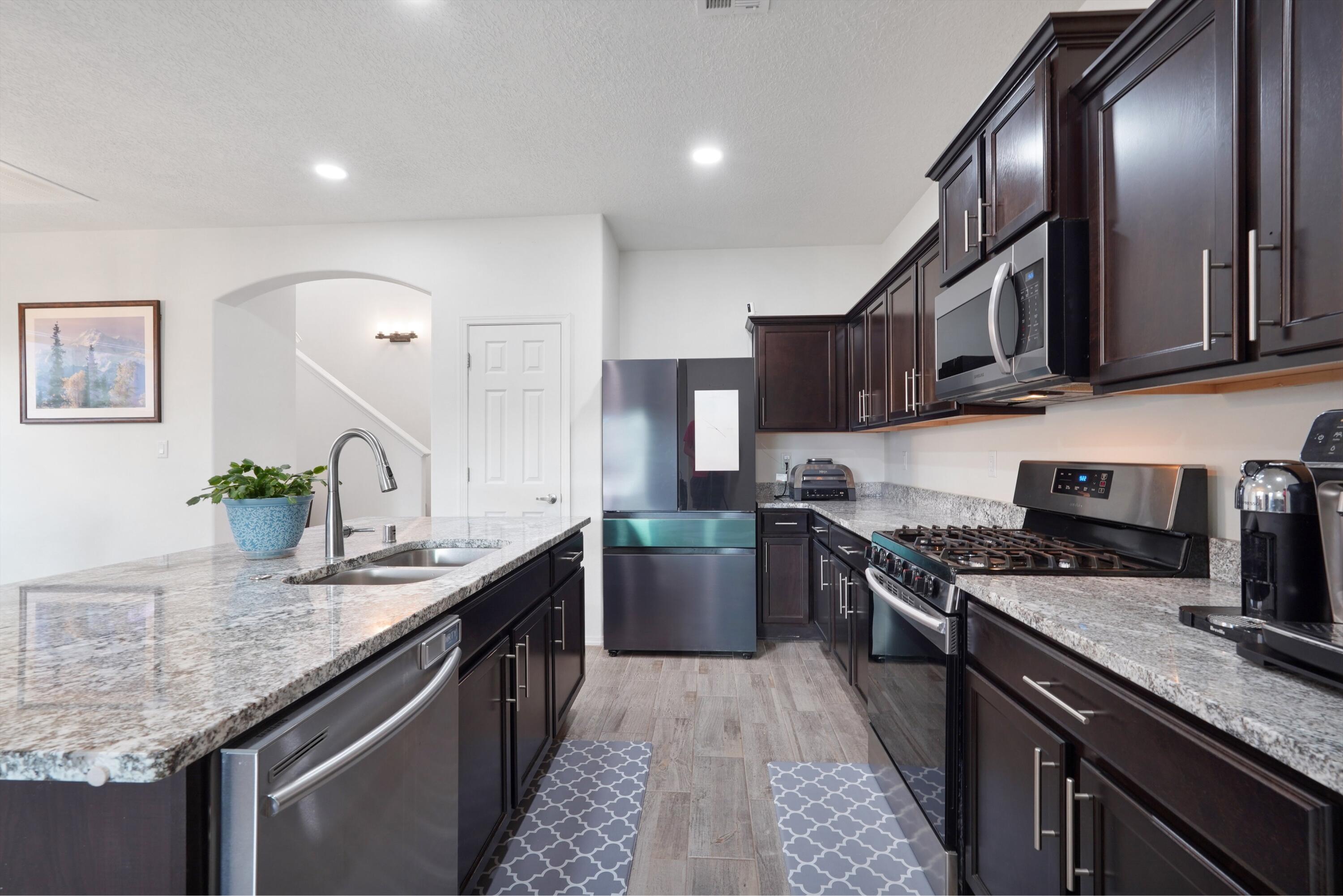 2645 Camino Plata Loop NE