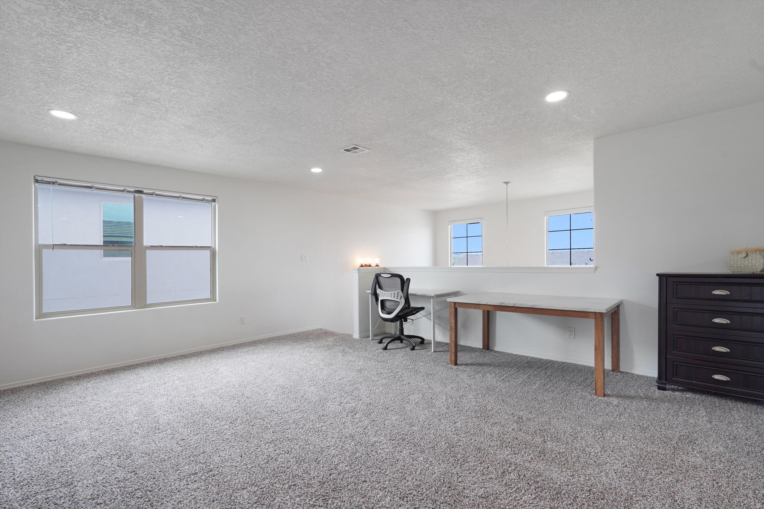 2645 Camino Plata Loop NE