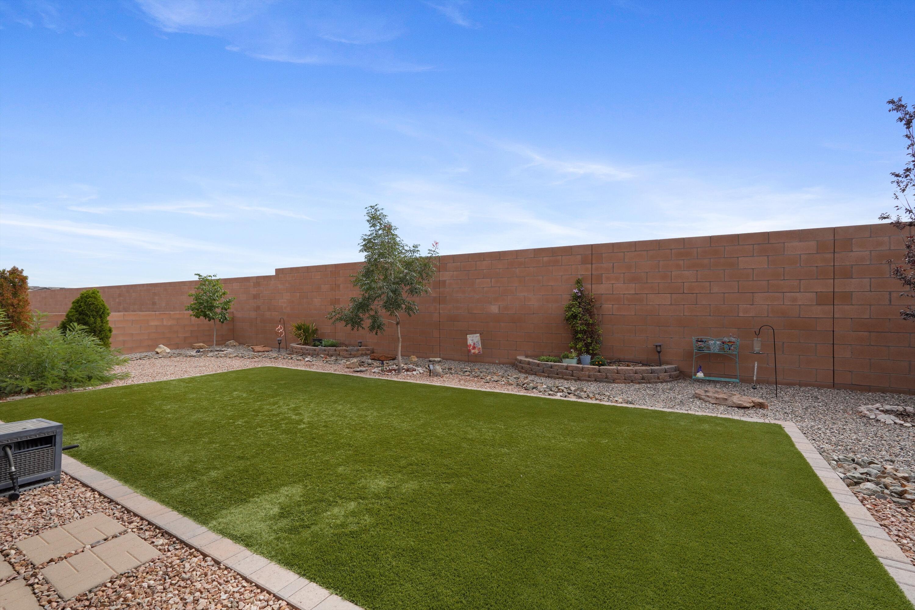 2645 Camino Plata Loop NE