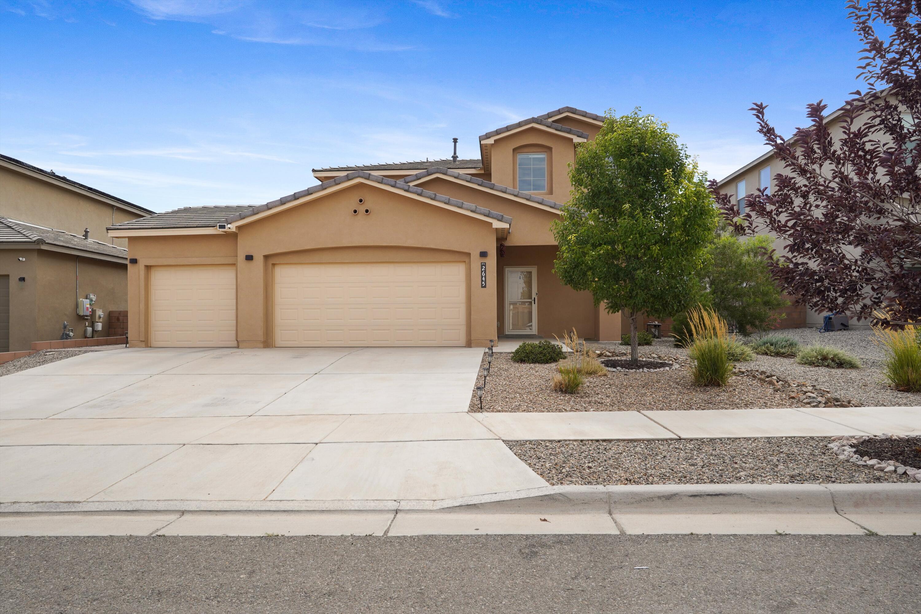 2645 Camino Plata Loop NE