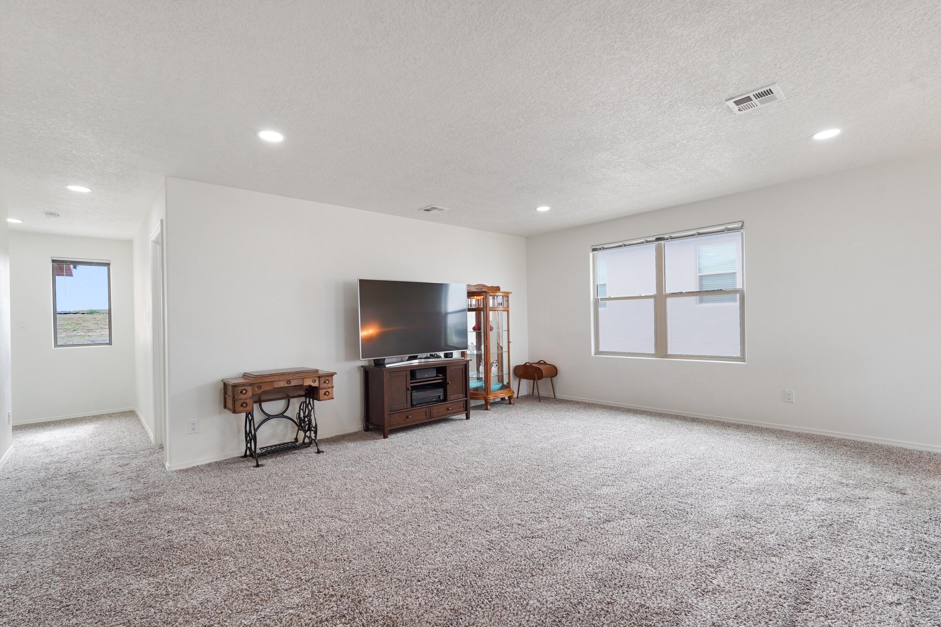 2645 Camino Plata Loop NE