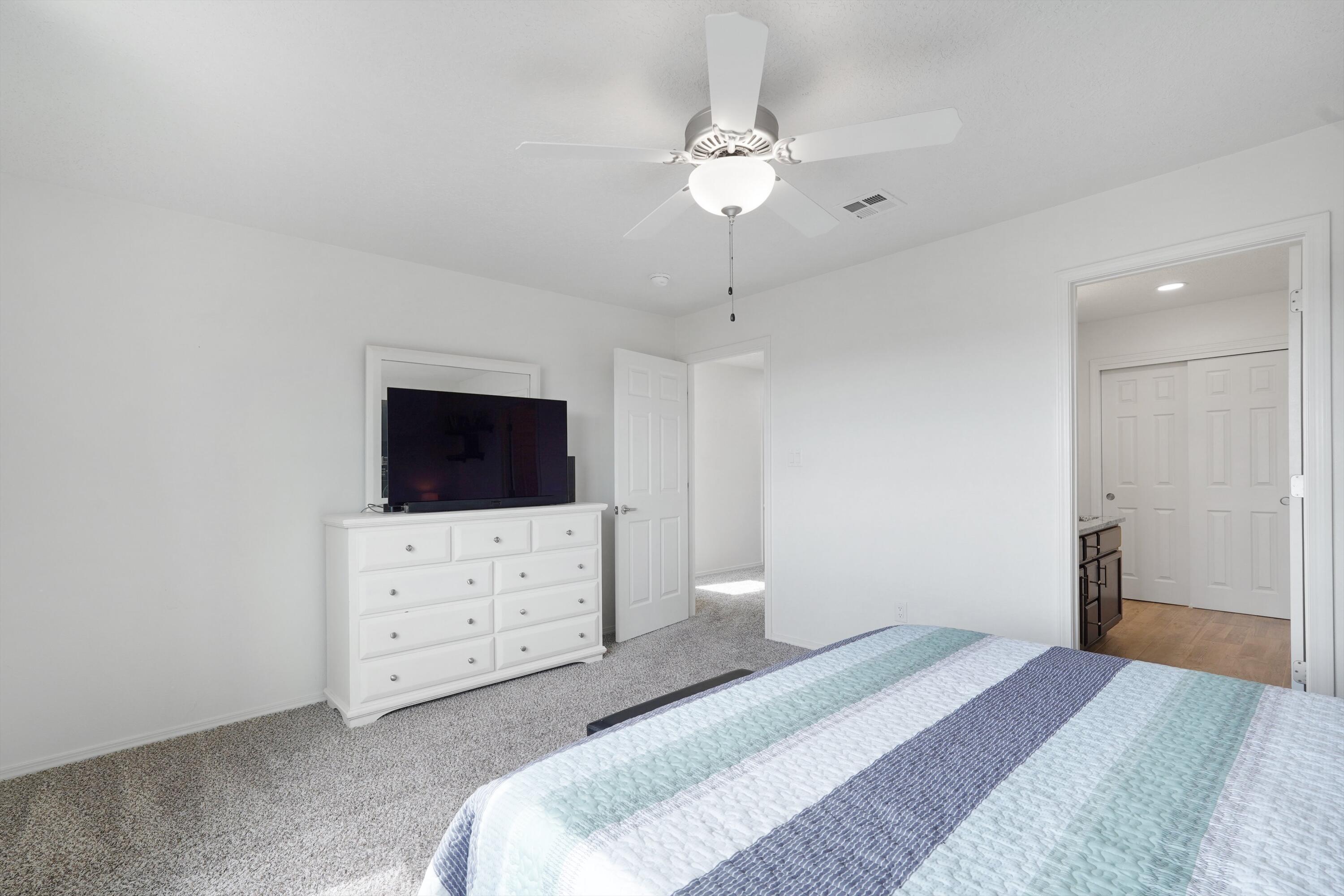 2645 Camino Plata Loop NE