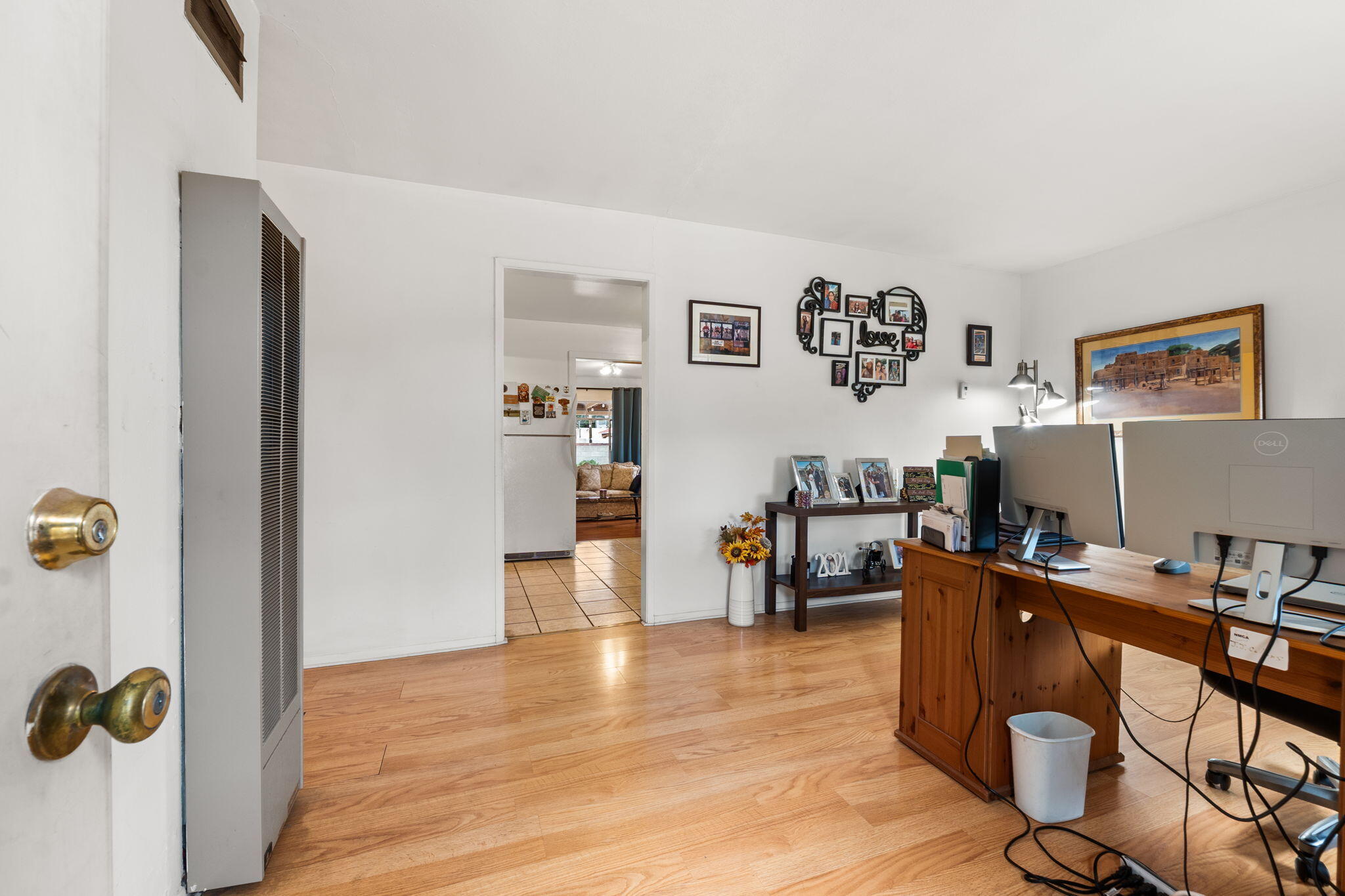 2325 ELIZABETH Street NE