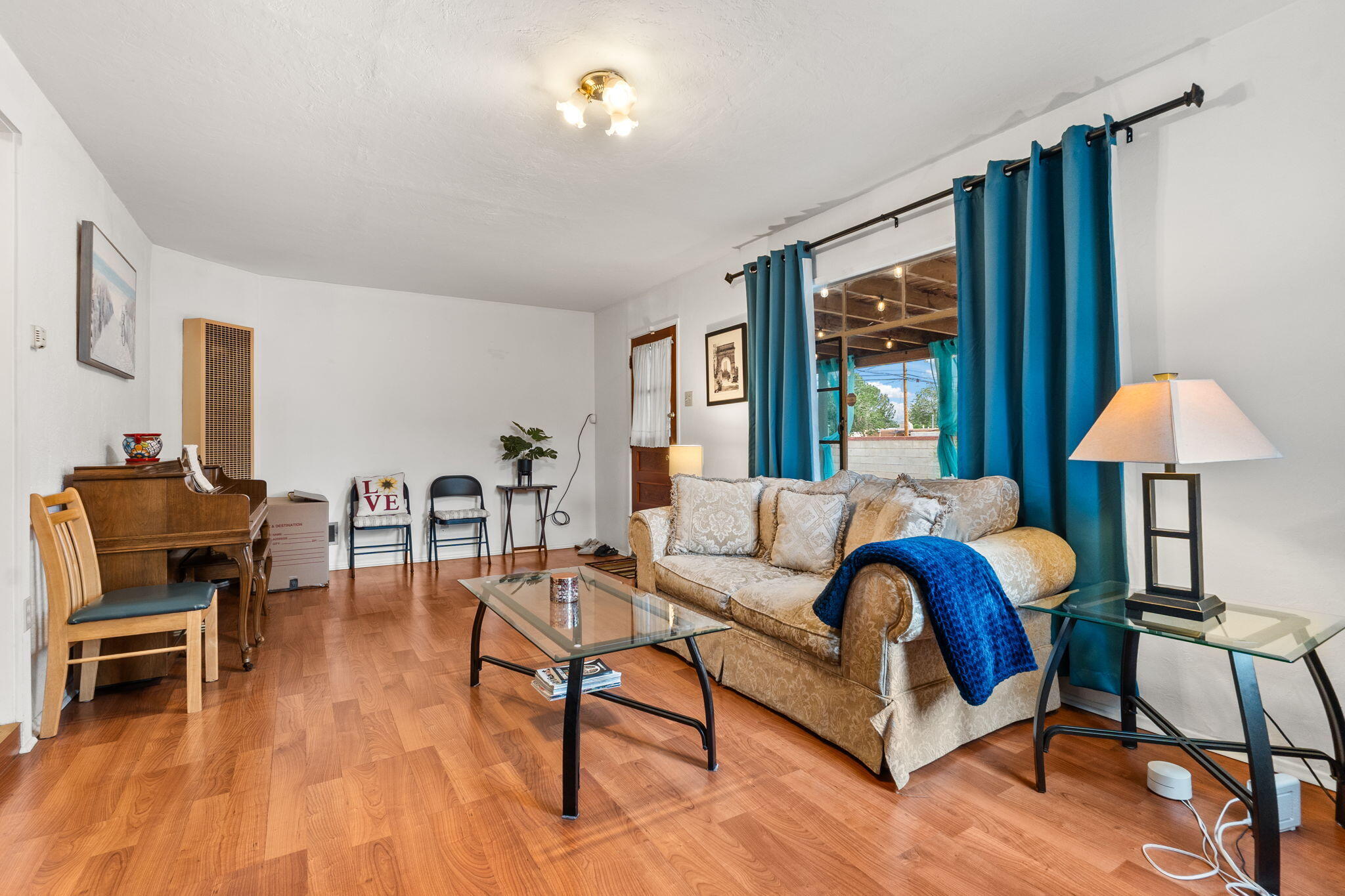 2325 ELIZABETH Street NE