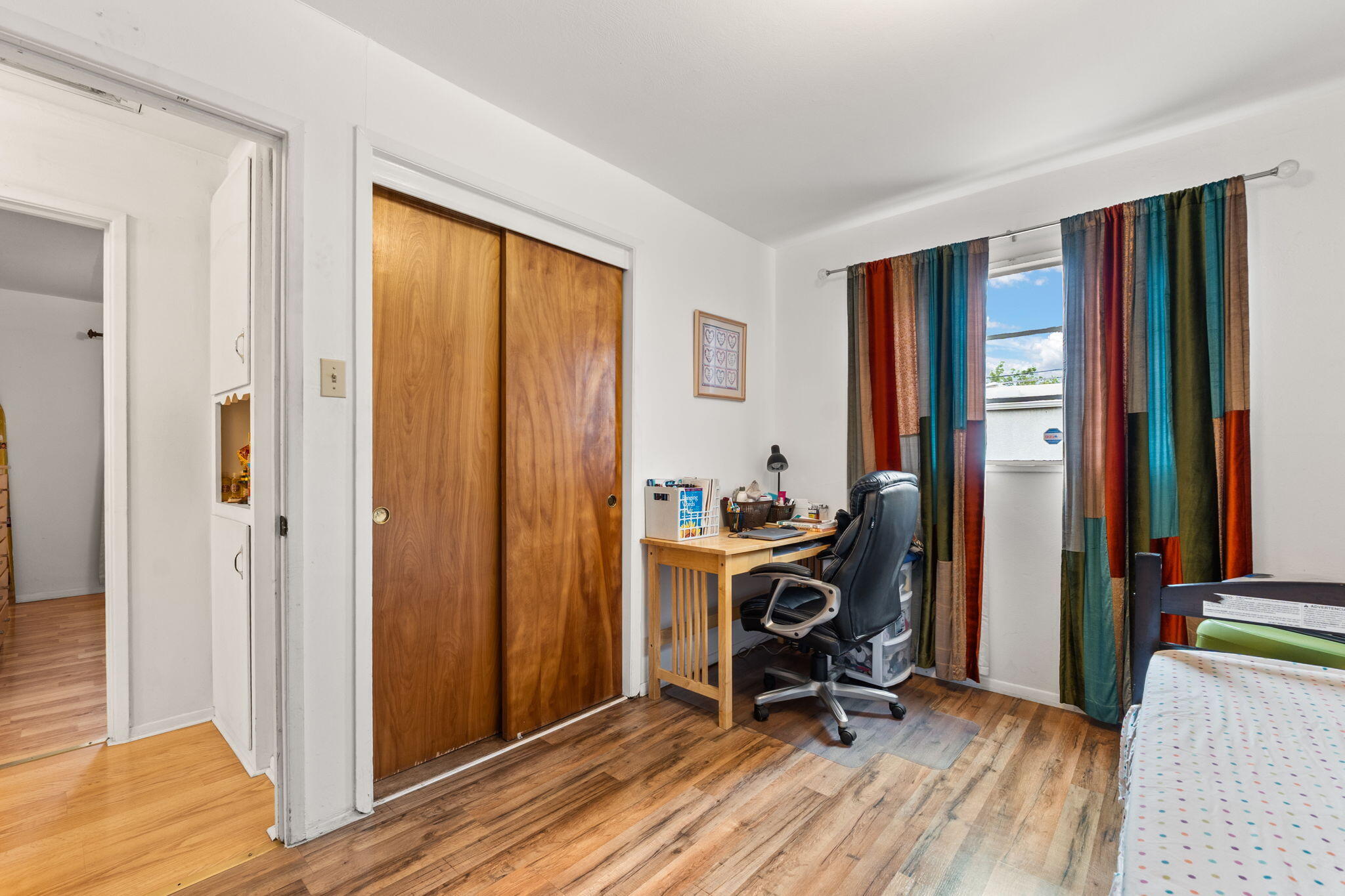 2325 ELIZABETH Street NE